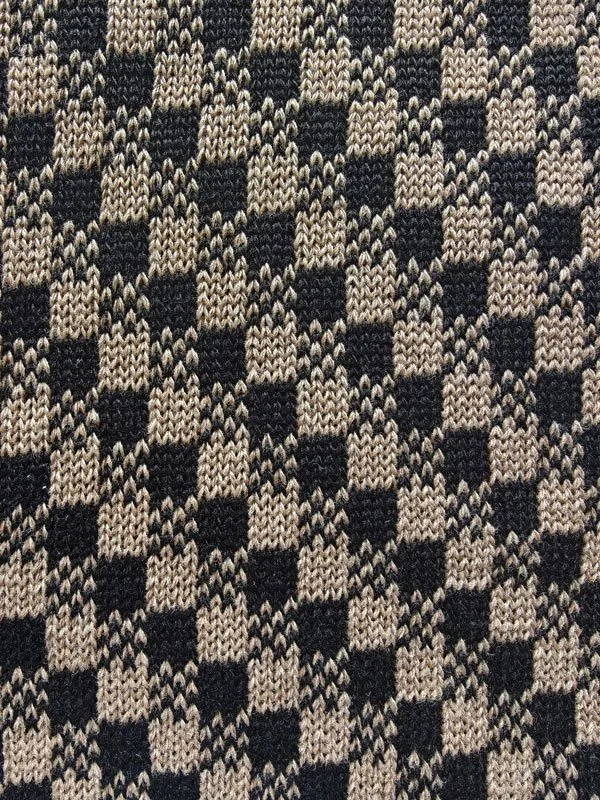 Eildon-snood-Sand-Black-pattern-repeat-archipelago-knitwear.jpg