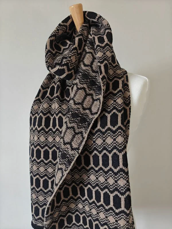 Strandhill-Scarf-Black-Sand-mannequin-archipelago-knitwear.jpg