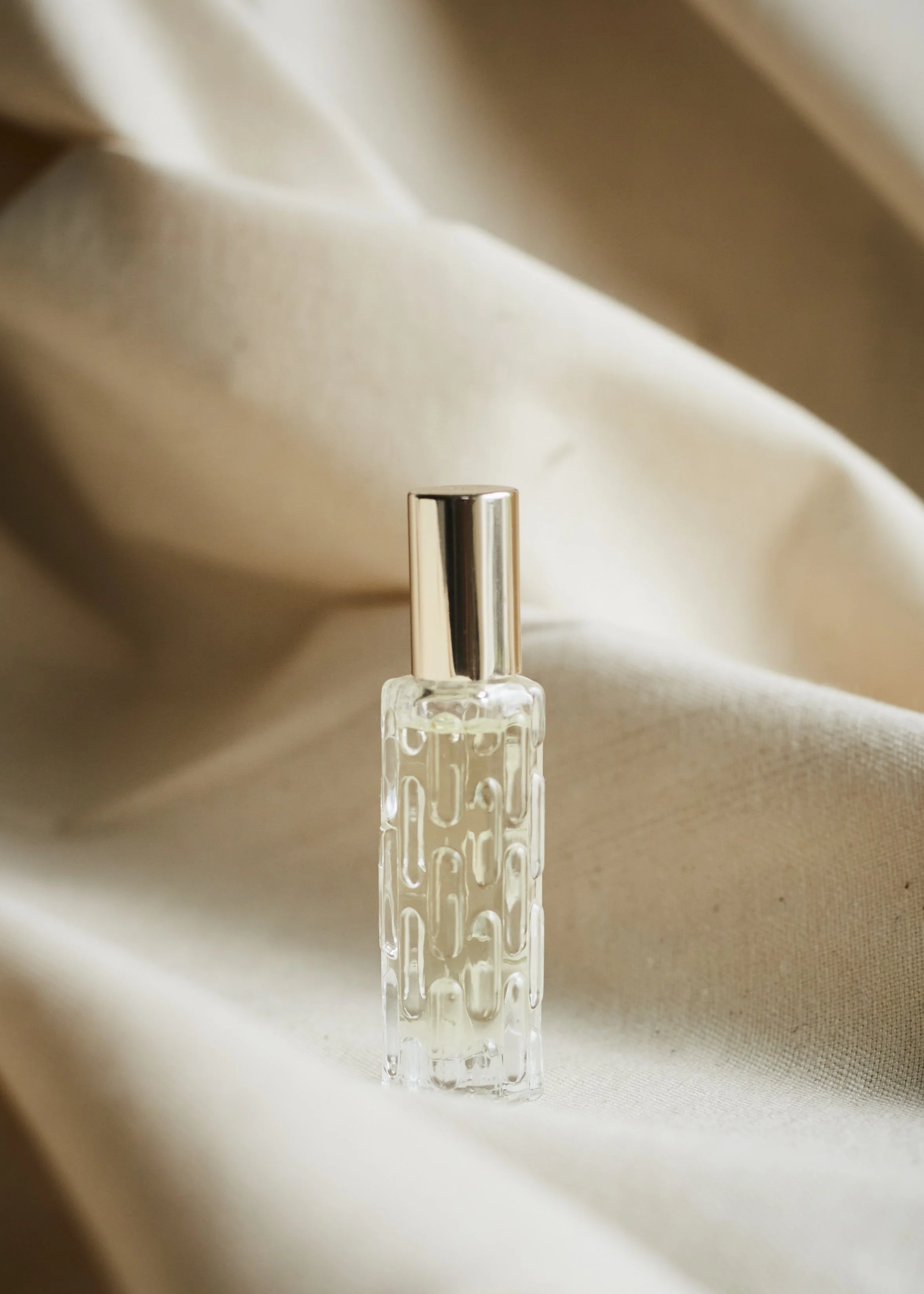 Laura Alkoholfri okologisk Parfum_V2A0952.jpg