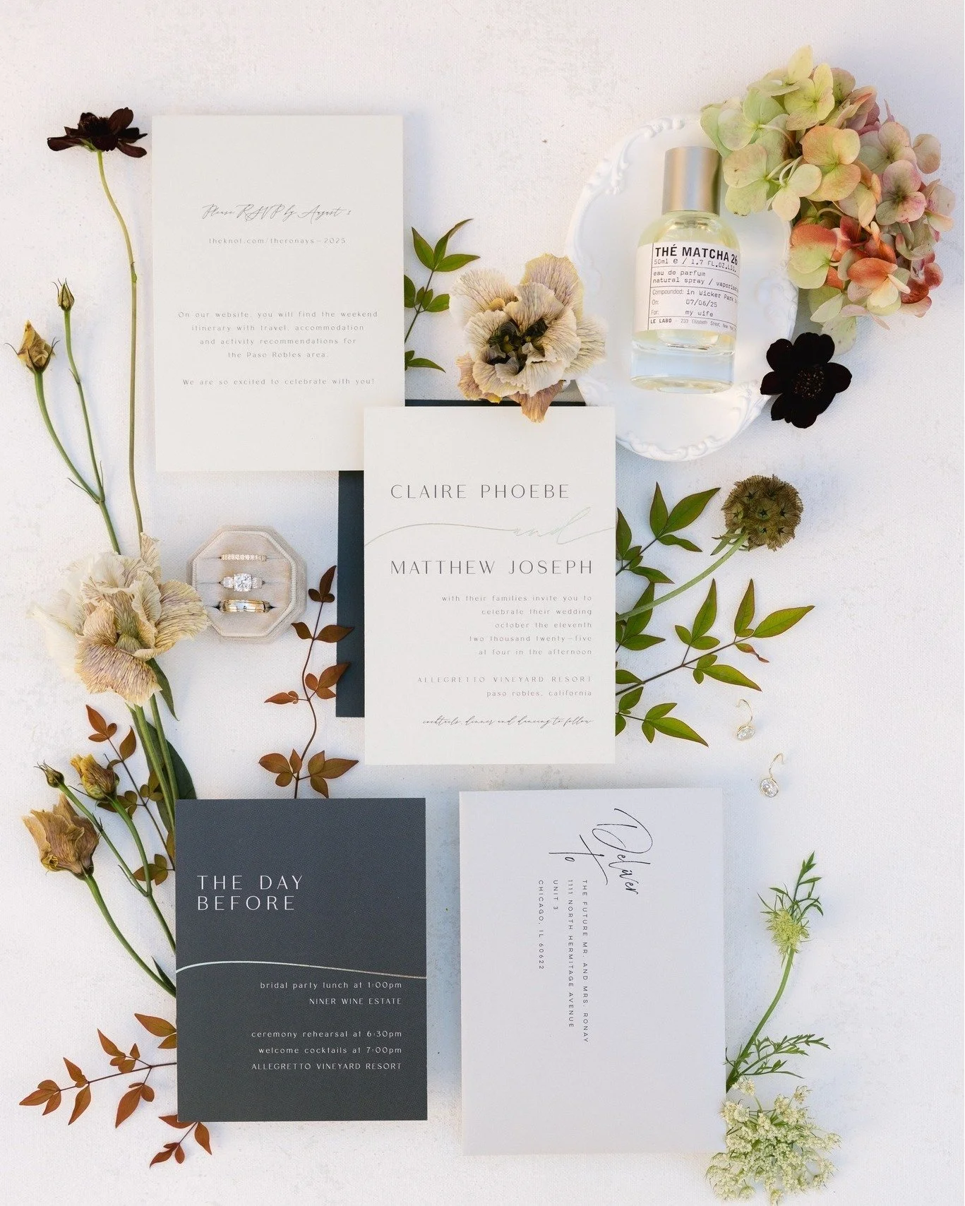 Contemporary vibes between the vines. Claire &amp; Matt's wedding was an elegant fusion of modern and timeless design.

See more details from this amazing day at kreativedetails.com/inspiration/allegretto-vineyard-wedding-claire-matt

Bar: @allegrett