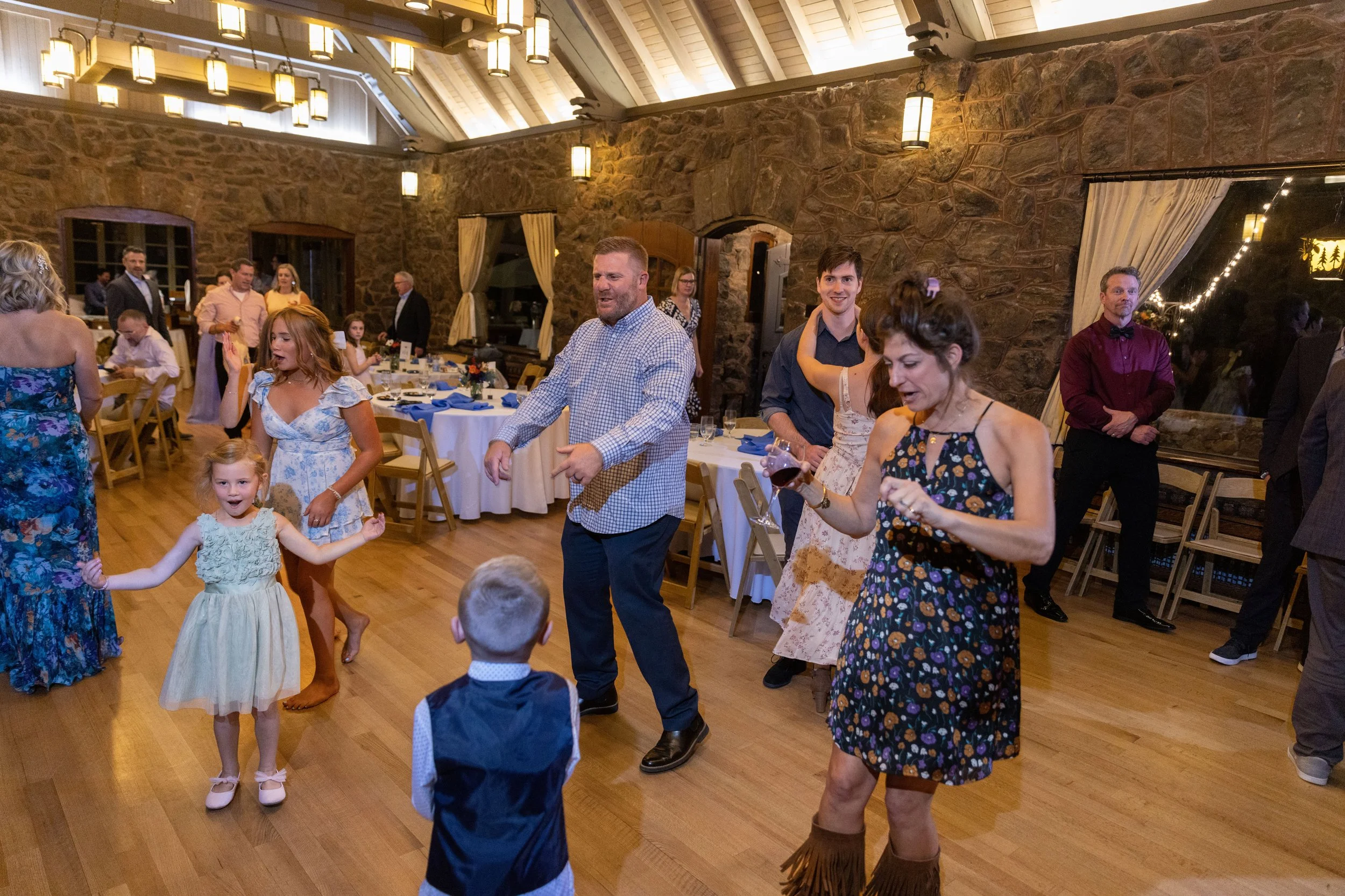 094 Regina Justin Wedding Preview Berg Berg Photography.jpg