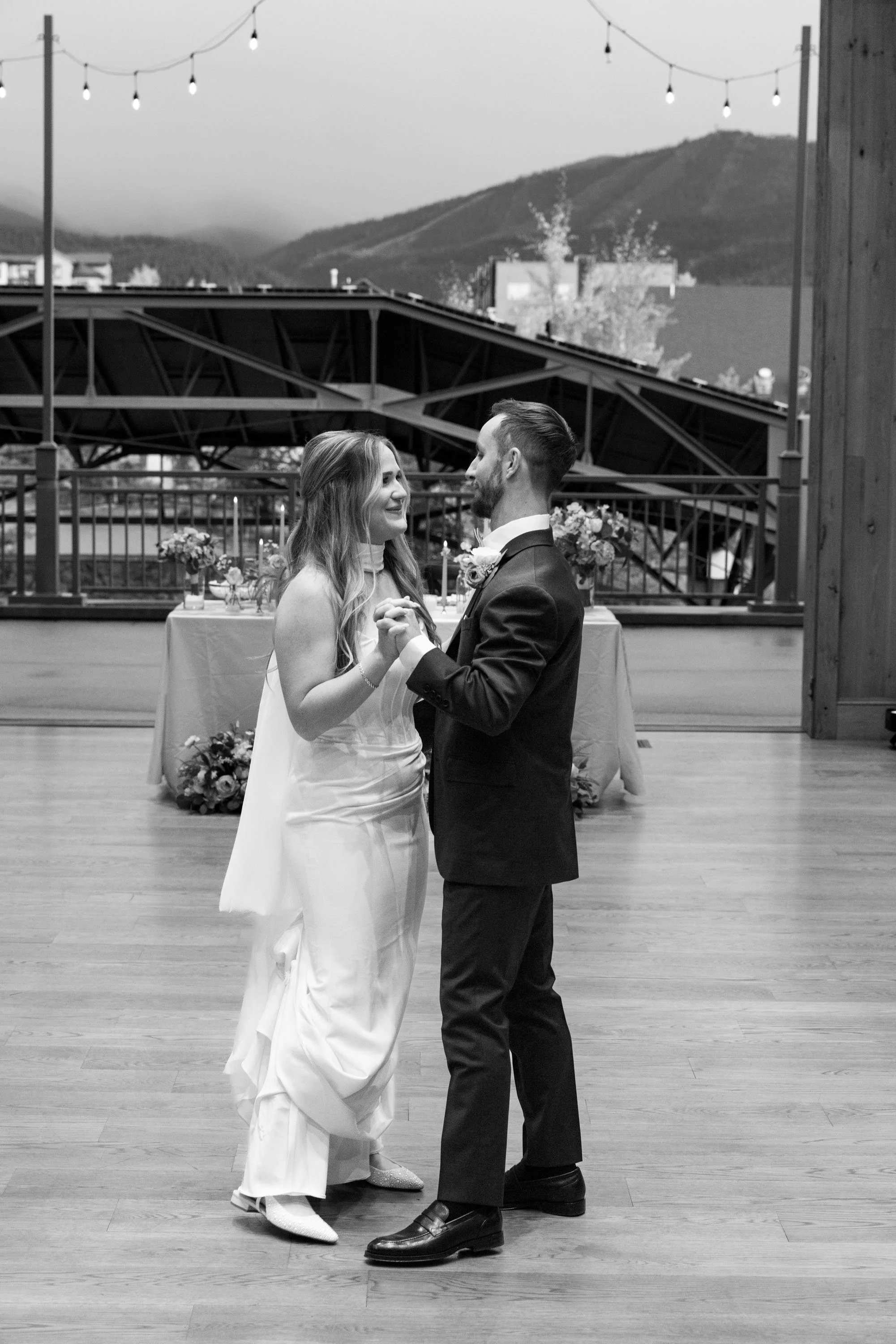 364_Andrew Kaitlyn Wedding 100425 Berg Berg Photography_1.jpg