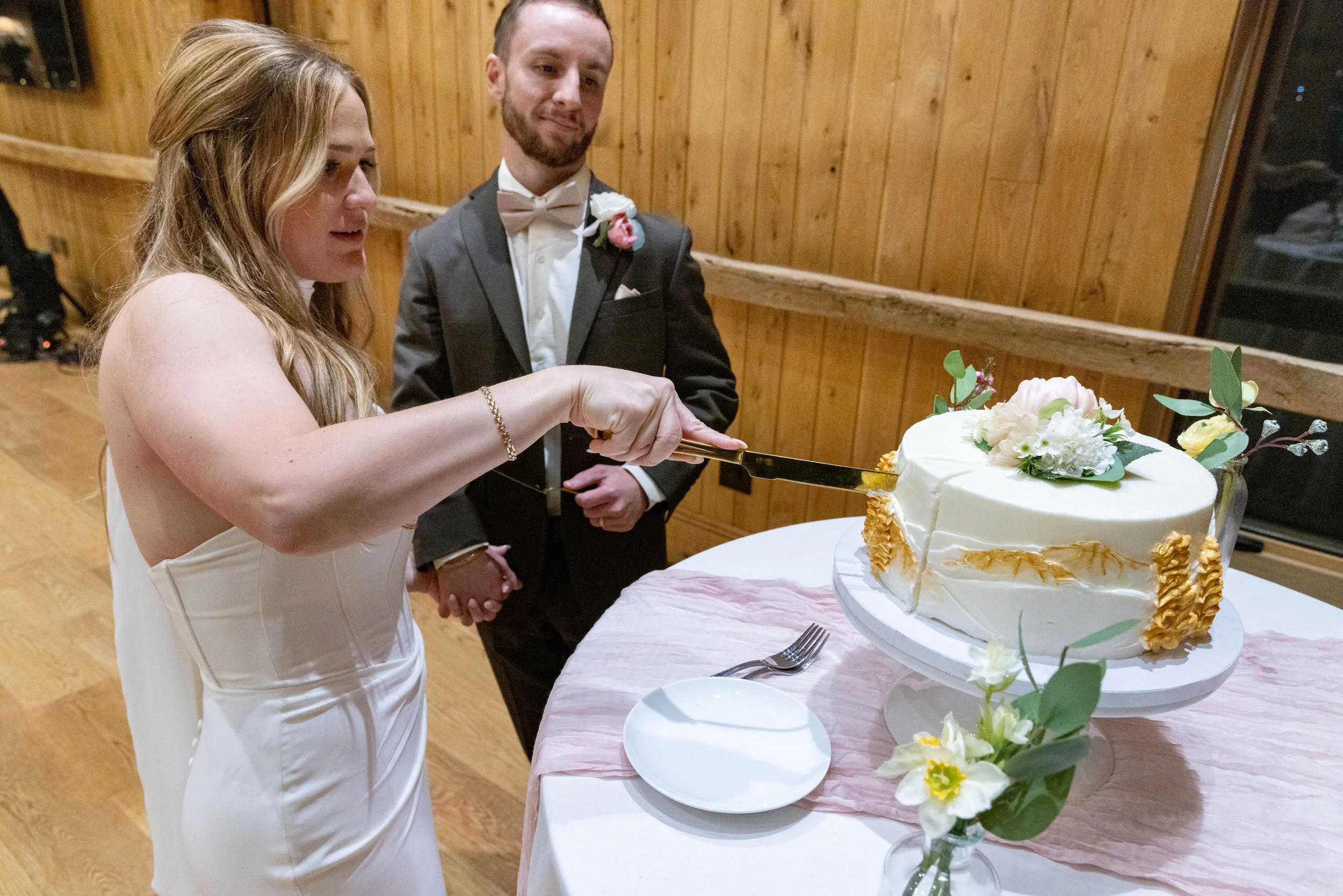 454_Andrew Kaitlyn Wedding 100425 Berg Berg Photography_1.jpg