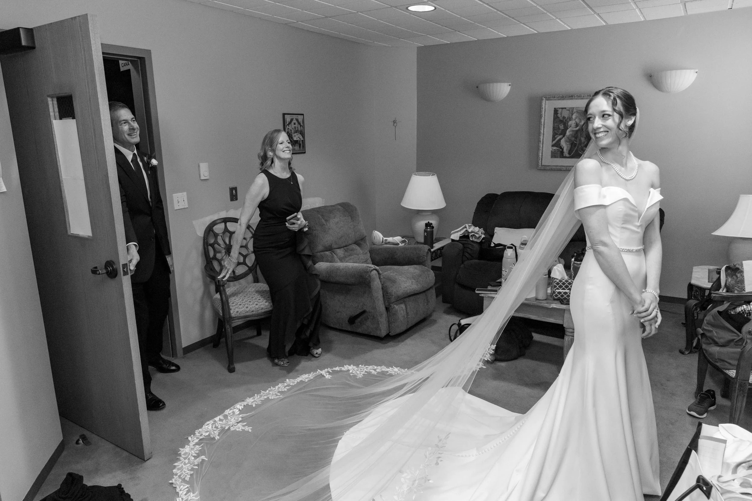 061 Michelle Evan 101725 Wedding Berg Berg Photography_1.jpg