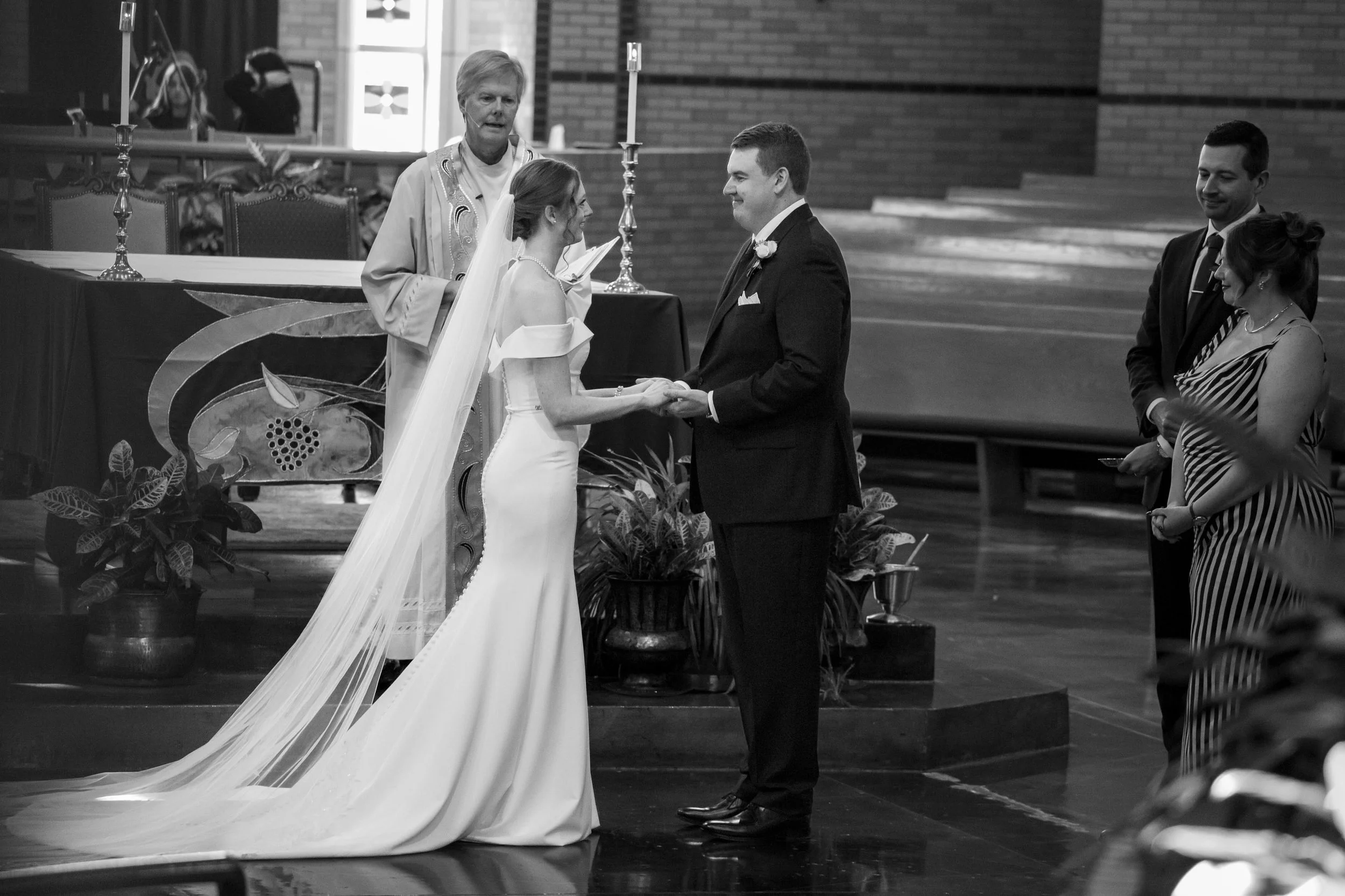 156 Michelle Evan 101725 Wedding Berg Berg Photography_1.jpg