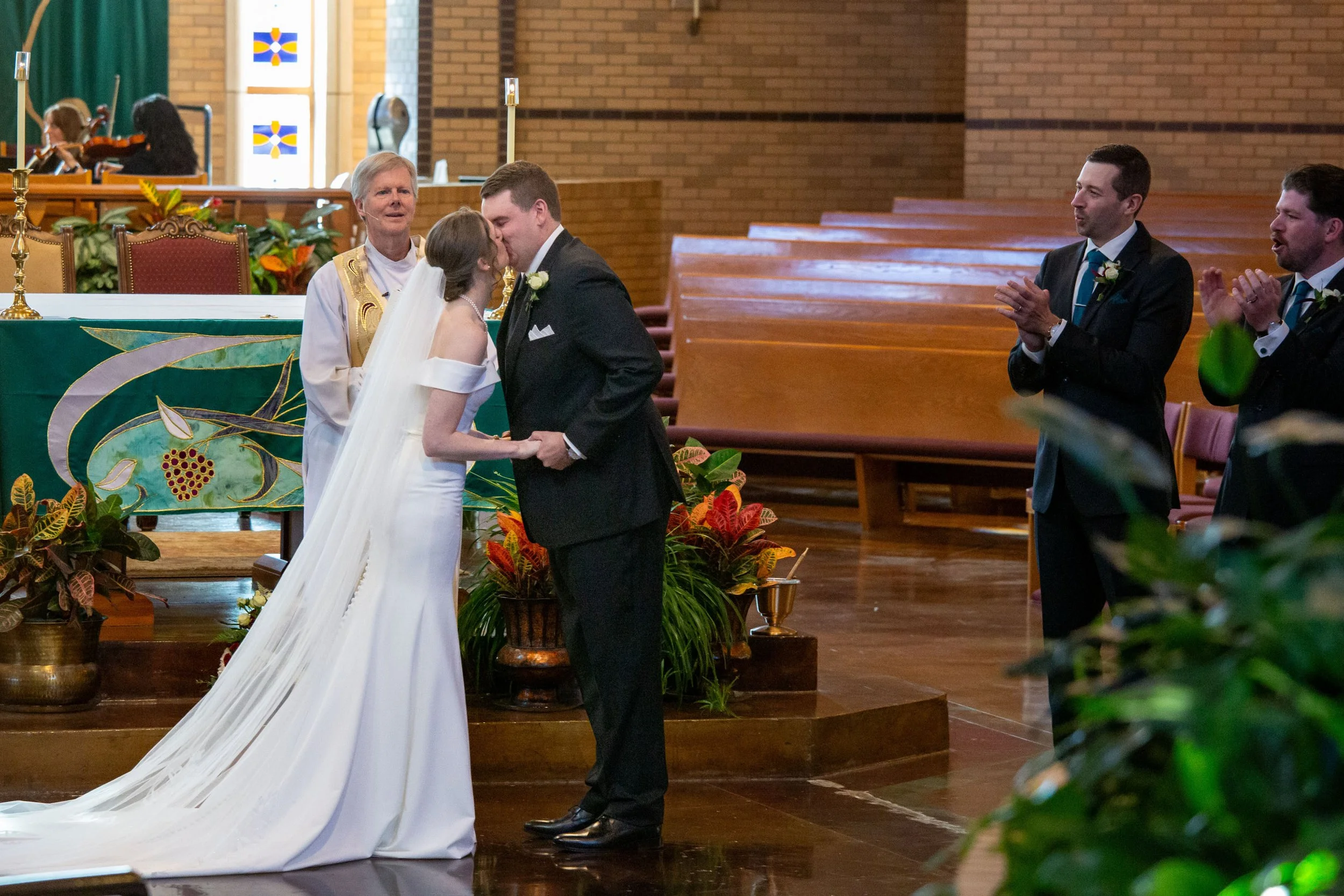 165 Michelle Evan 101725 Wedding Berg Berg Photography_1.jpg