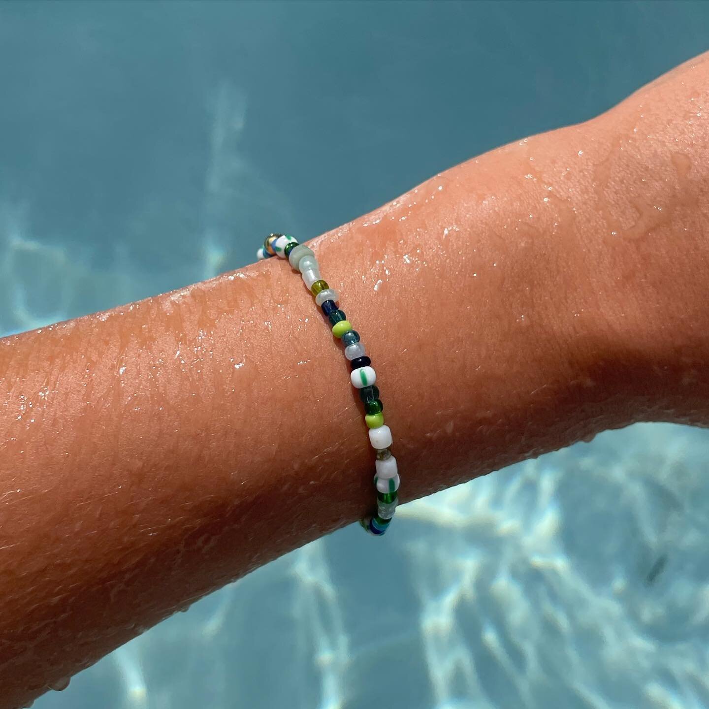 The tropical bracelet in green🦎