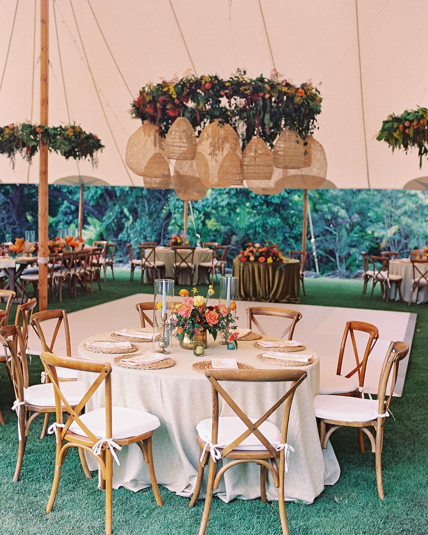 Elegant Dinner Reception  featuring 46x65 sperry tent, cross back chairs , cluster pendant lights

Planning : @whiteorchidwedding 
Floral: @dellablesfloraldesign 
Photo: @dmitriandsandra