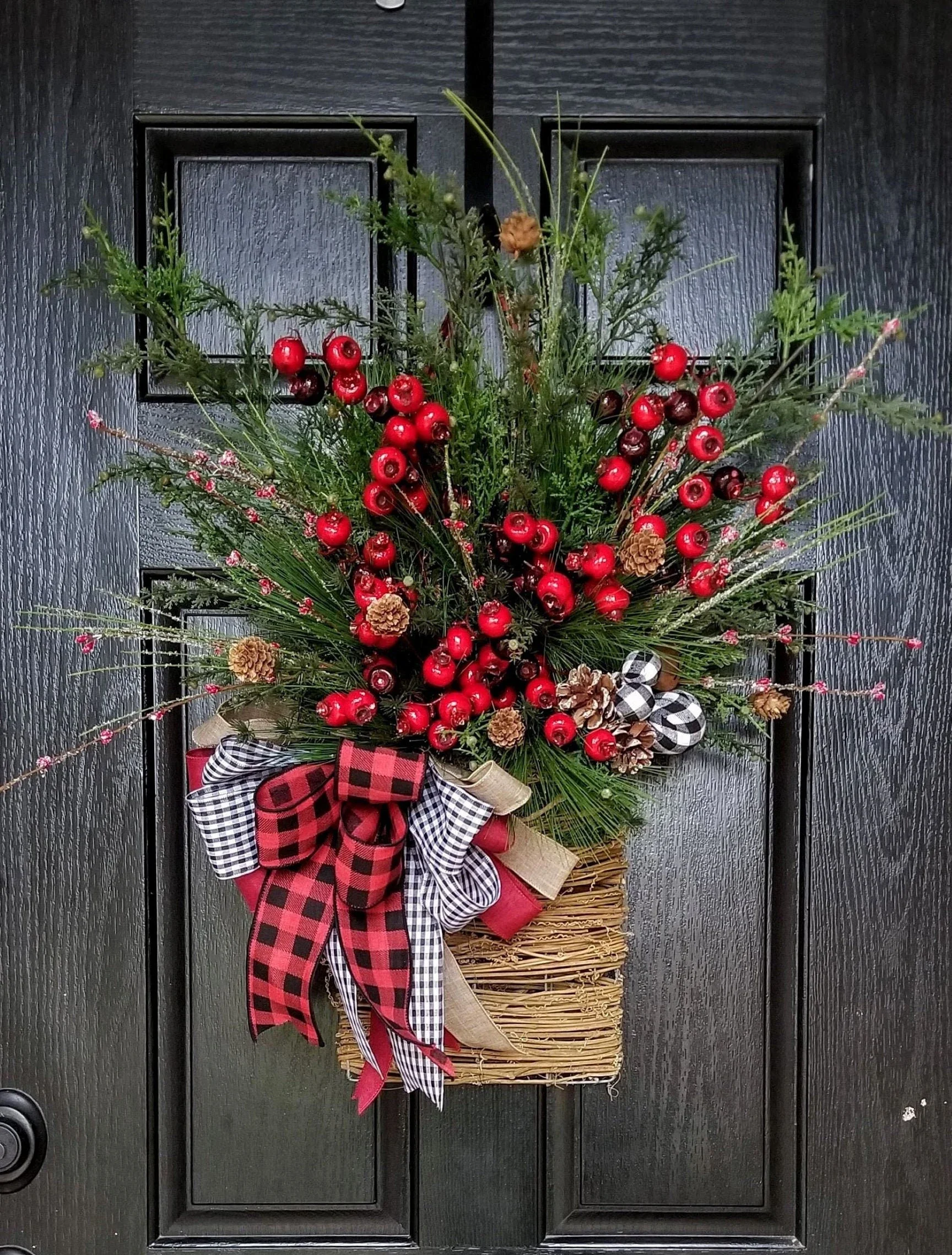 Friday, November 27 Christmas in the Country: Holiday Bunting and Basket Buffet 1-4pm for all ages (adults and kids!)