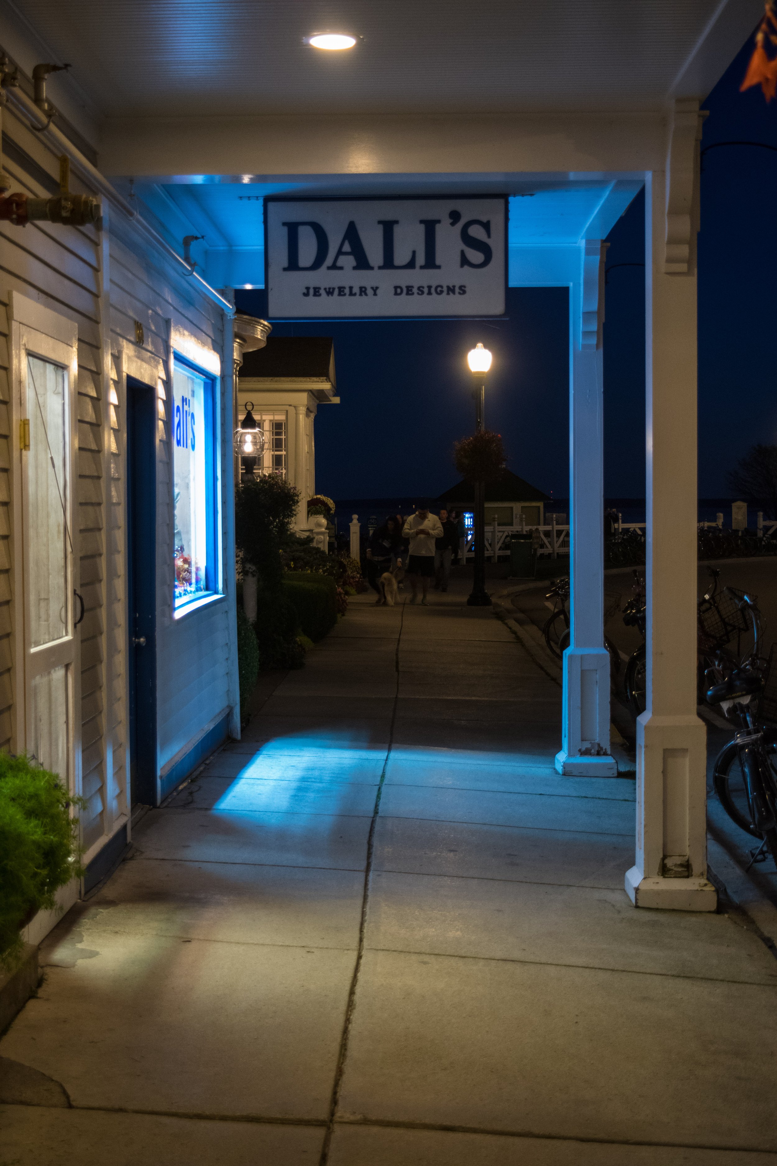 midnightOnMackinacResized-5.jpg