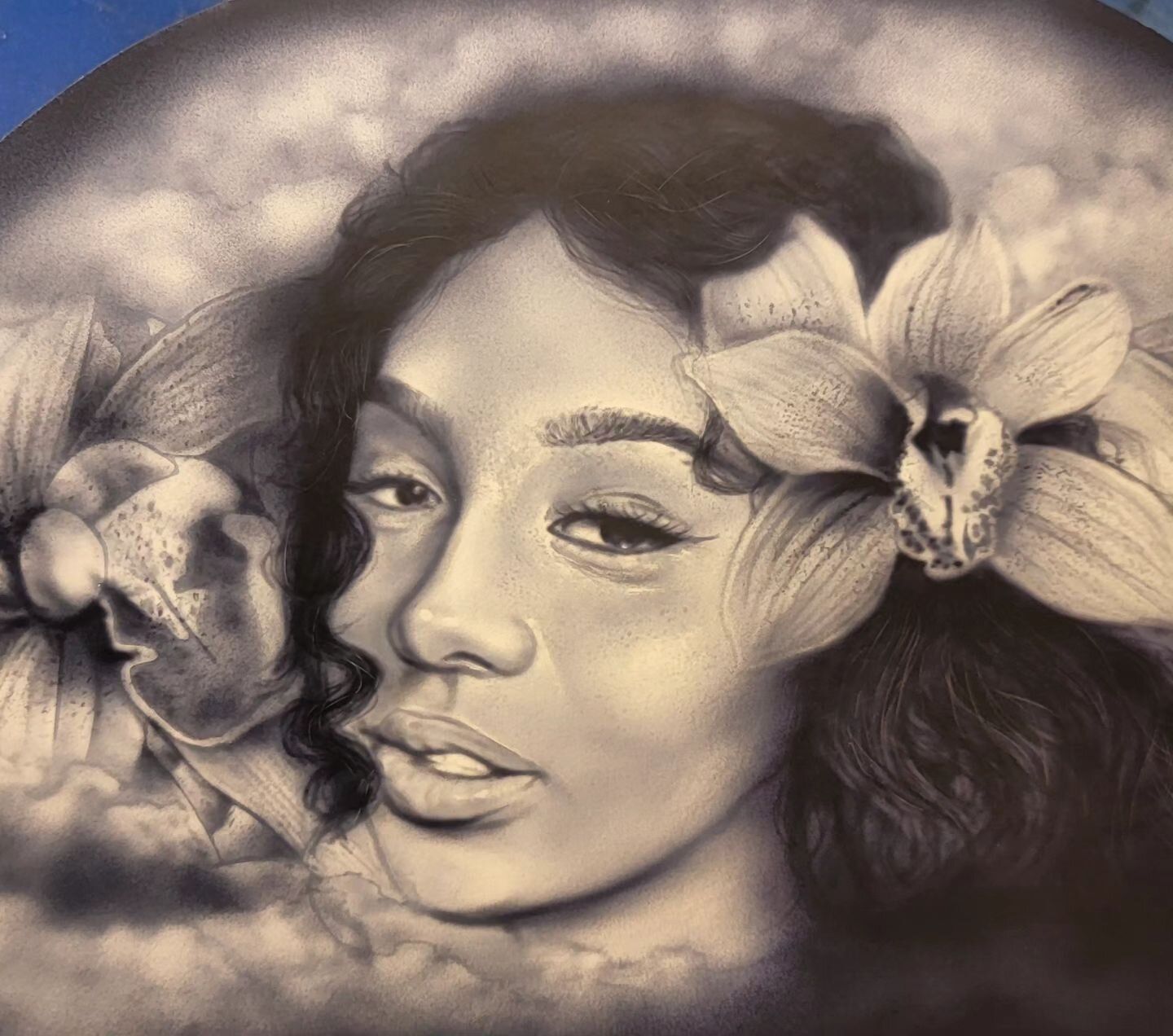 Small mural ready for candy and back home. 🍬 

Book your mural appointment at www.sunnytheartist.com 

#muralart #airbrush #lowrider #orchid #mural
