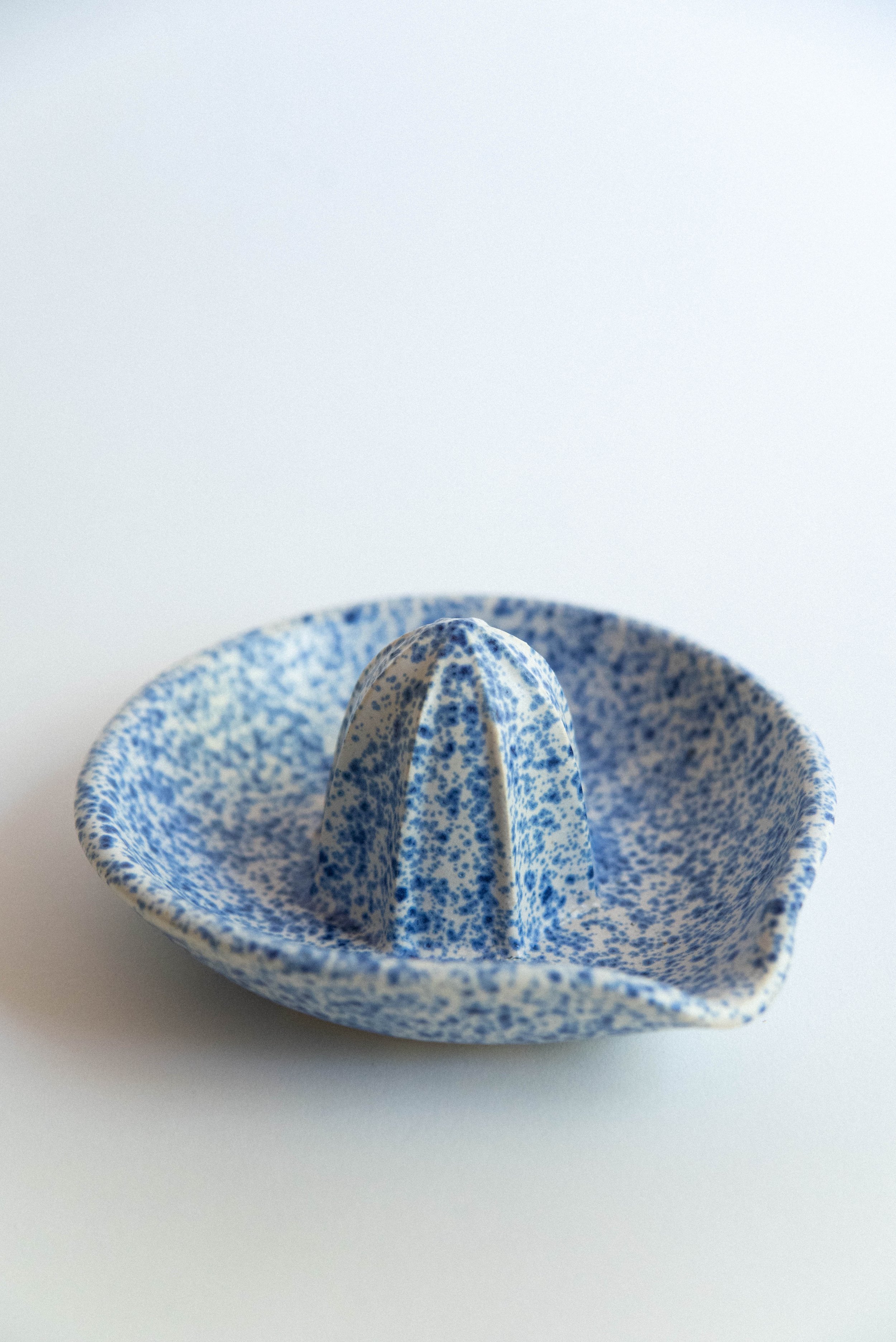 Ceramic Citrus Juicer-1.jpg