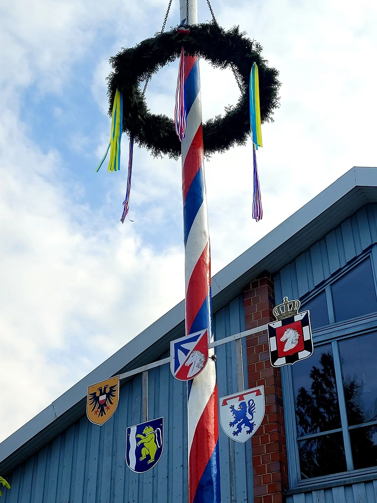 Maibaum22_1.jpg