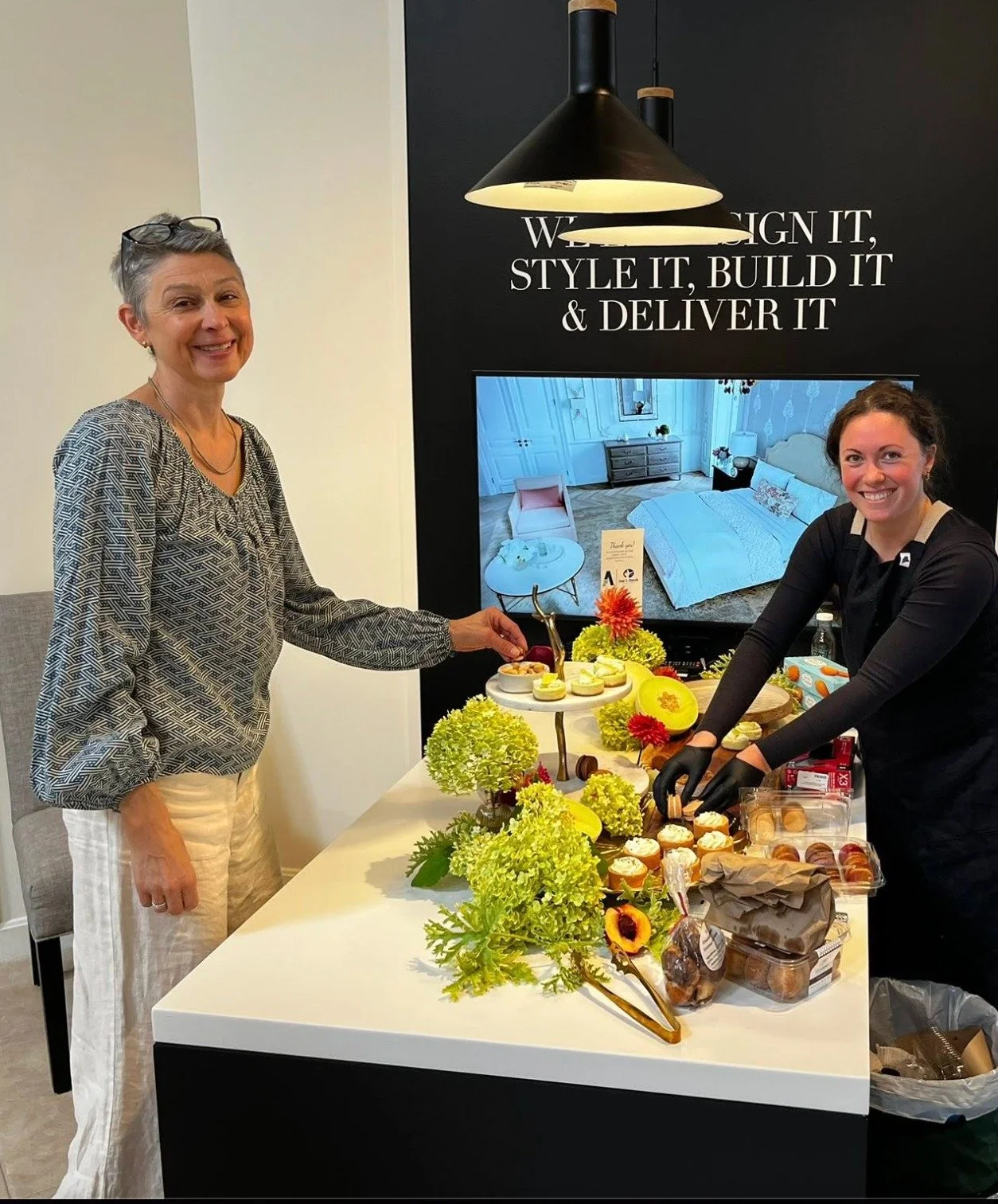 The 'Design it Forward' event supporting nonprofit @room_for_love_ was a fantastic day! There was delicious snacks by @grazebyelena. 
I hosted a workshop on color, and local design talent 
@thesprucester 
@seaveysmarketplace 
@mariwoodskbh 
@yourfeng
