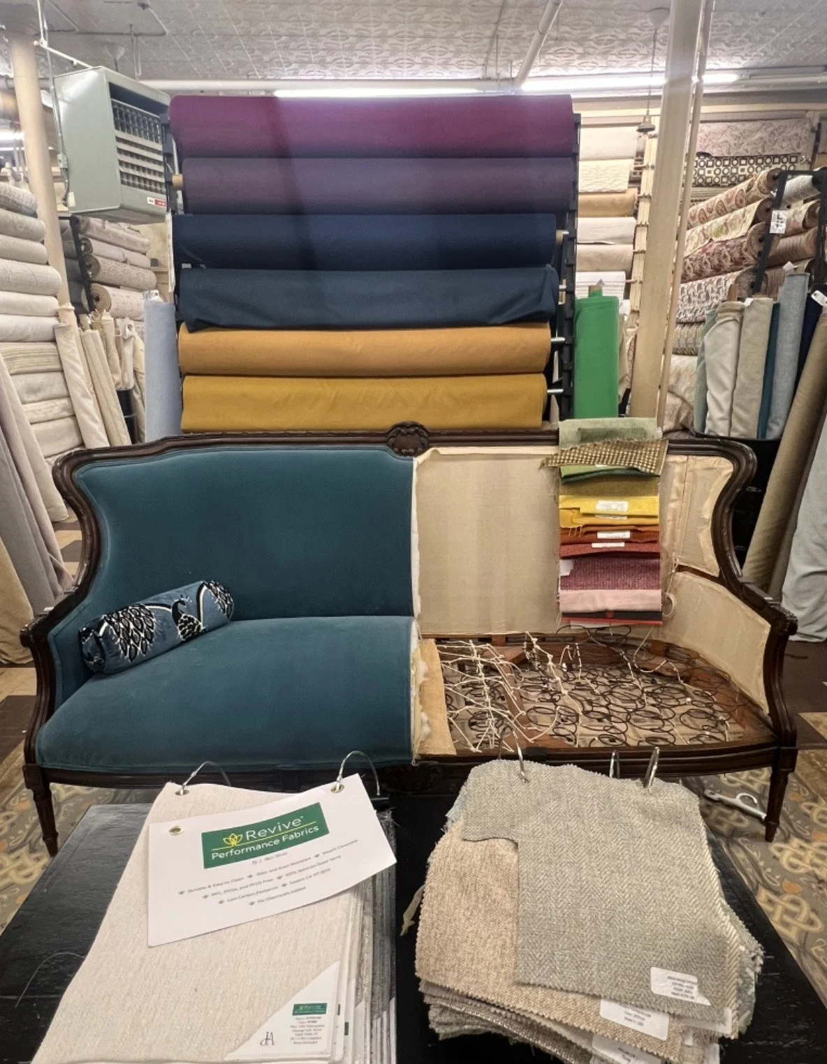 ZIMMAN&rsquo;S was established in 1909, and is hands down my new favorite fabric and furniture destination! The variety and quality are impressive. Printed linen and cotton, jacquard wovens, yarn dyes, embroideries. Curated by color and technique. 
U