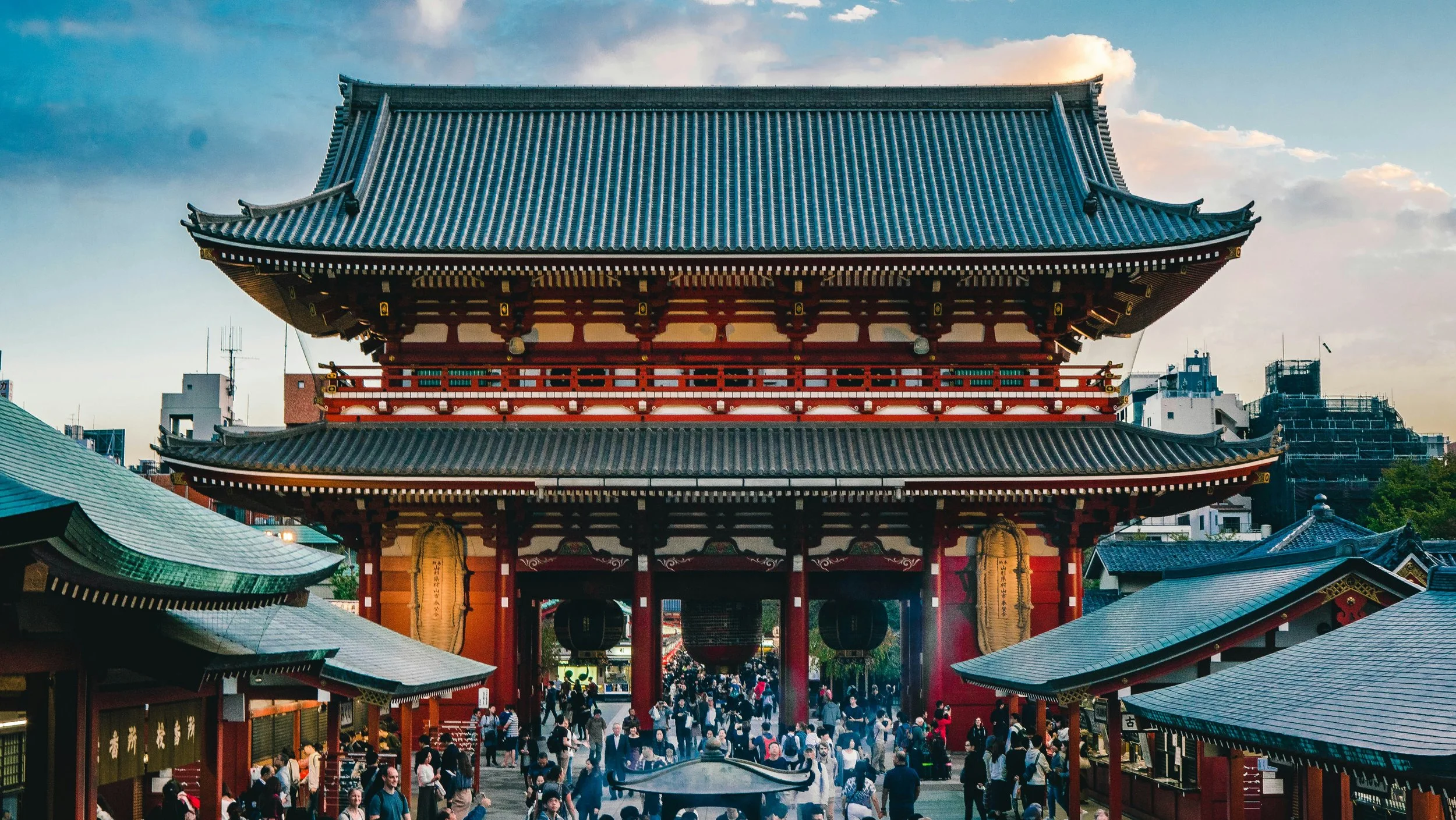 Tokyo Asakusa District_moiz-k-malik-cG22tmcFAmg-unsplash.jpg