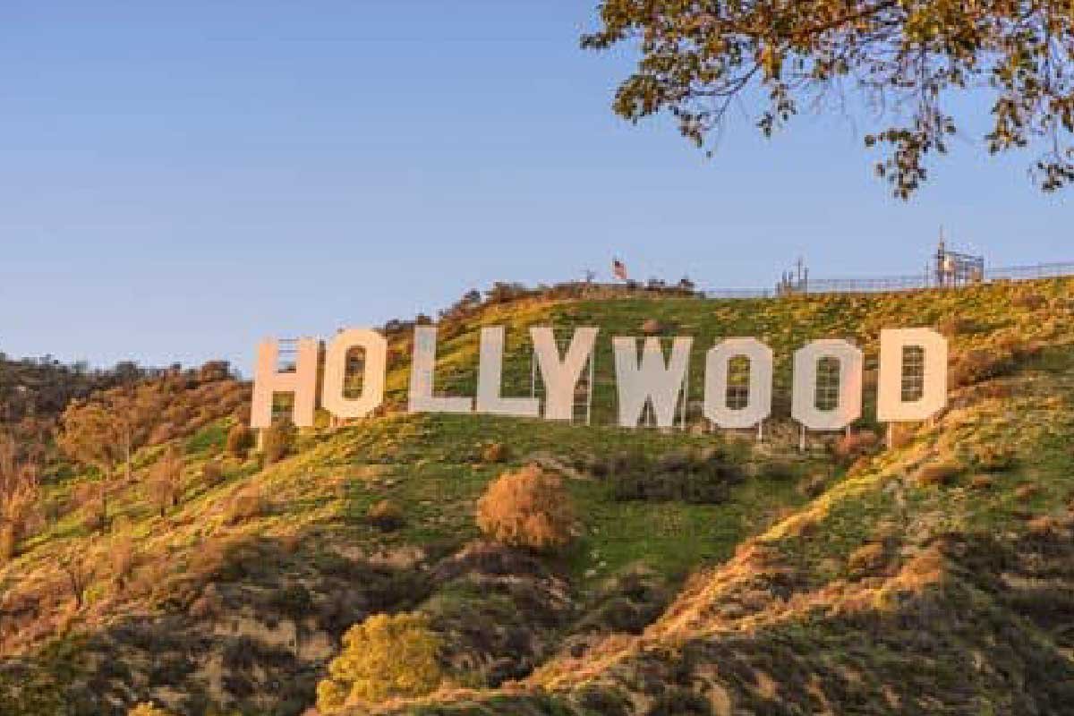 Students tours of hollywood film making and pop culture
