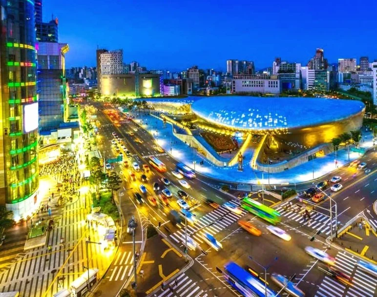 Dongdaemun-Design-Plaza-shutterstock_670991701.jpg