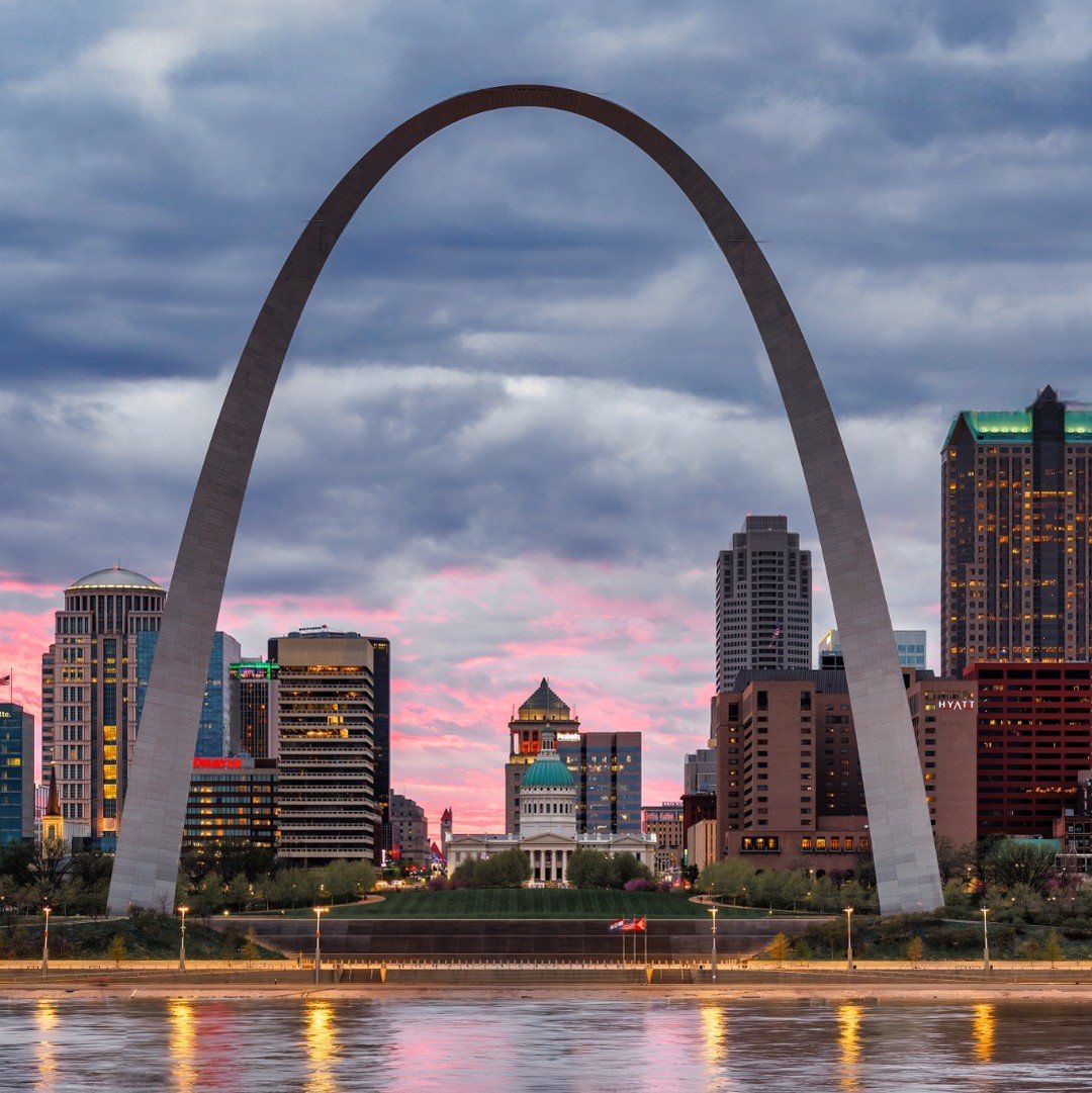 Canon R5, RF 70-200 at 200MM
1/40 sec at f/4.0, ISO 100
St. Louis Downtown, Arch
St. Louis, Missouri

///busy.escape.same

#architecture #design #interiordesign #art #architecturephotography #photography #travel #interior #architecturelovers #archite