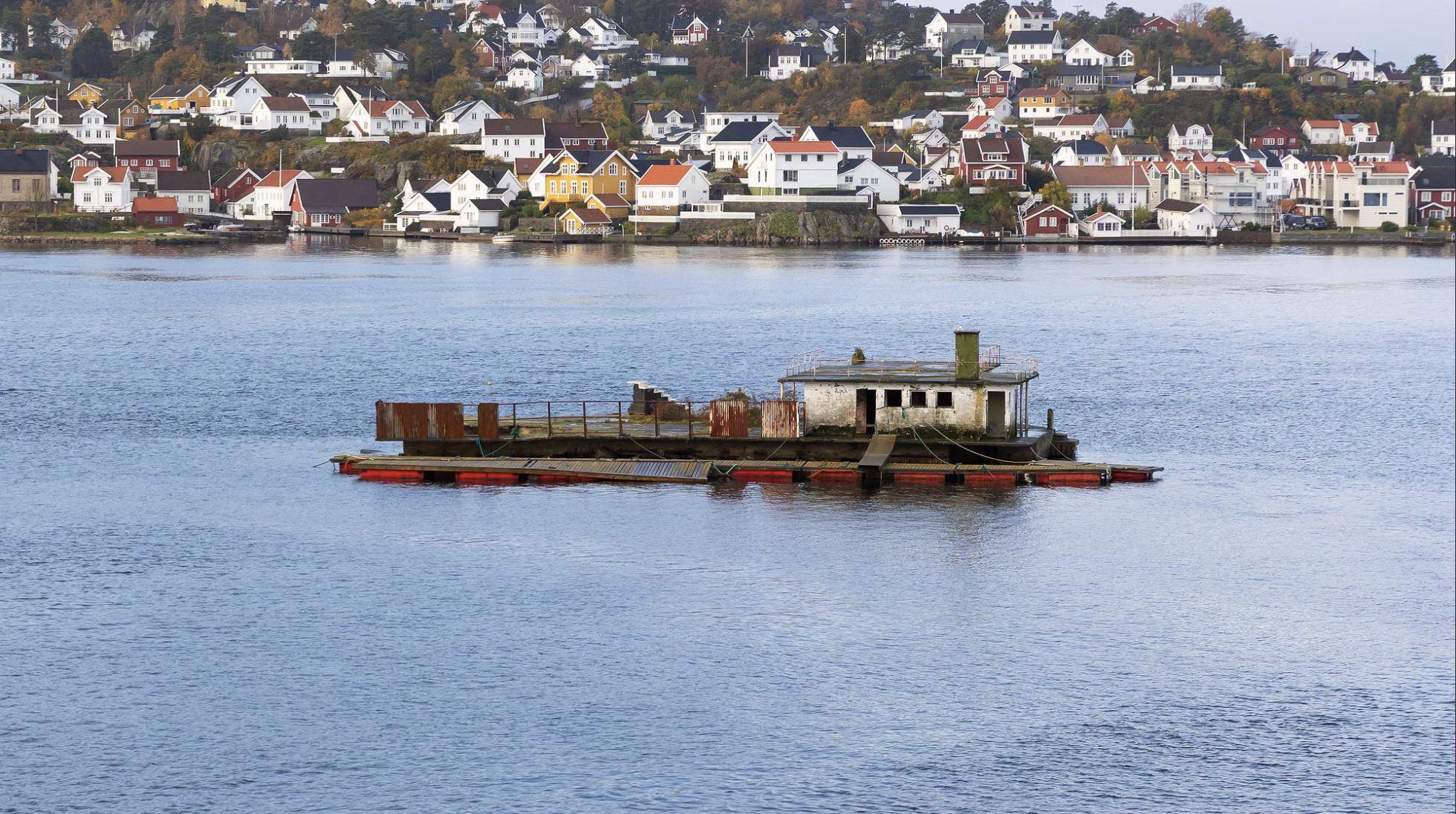 Knubben vil bli en koloss av en betongplate i strandsonen.
