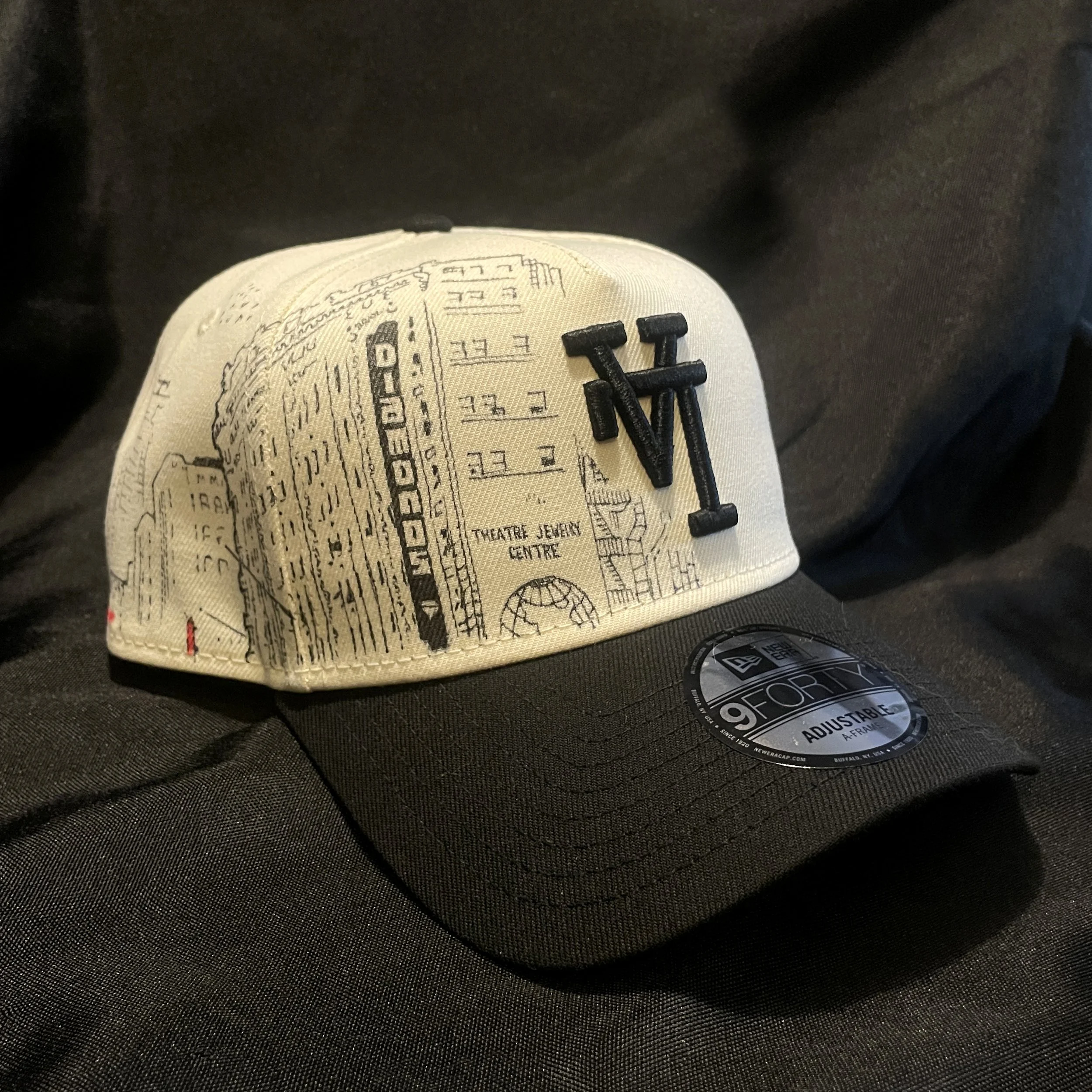 1/1 Custom Hat - 'Diamonds'