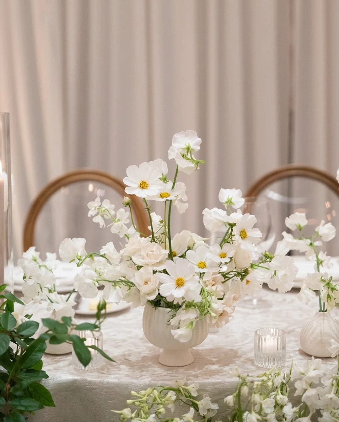 A refined sweetheart table design with layered white florals, tonal textures, and soft candlelight creating an elevated reception moment.

Planning &amp; Design: @chererosalieweddings
Photography: @ashleyraephotography
Venue: @omnimontelucia
Florals: