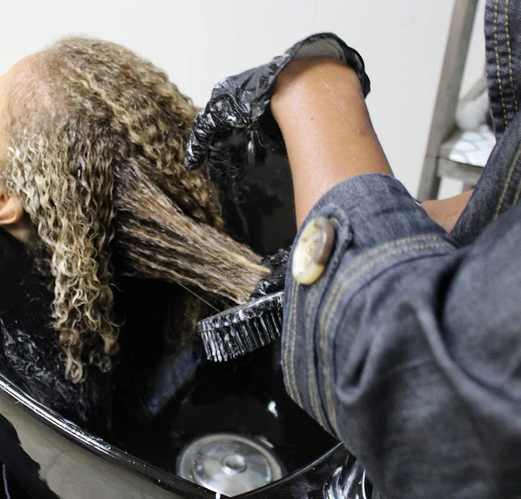 One Look Salon and Hair Loss Center