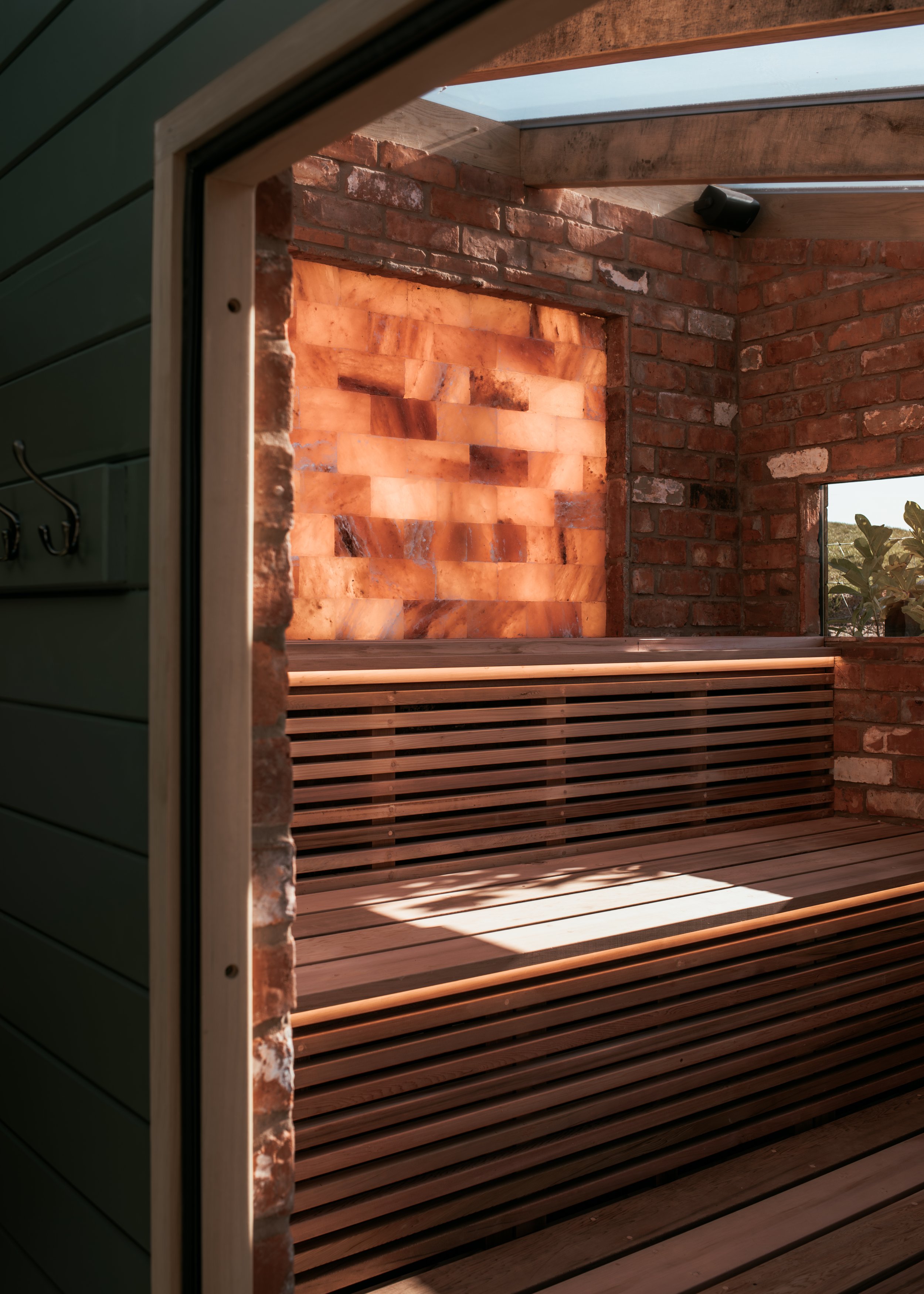 SAUNA01.jpg