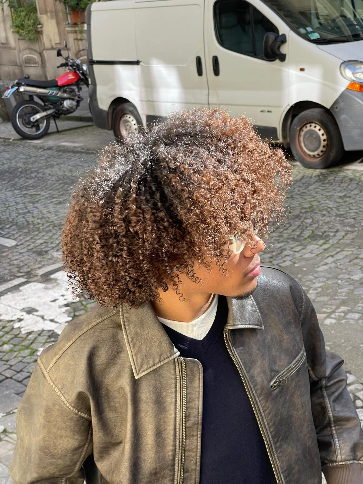 Définition de boucle d'un client au salon BYG PARIS