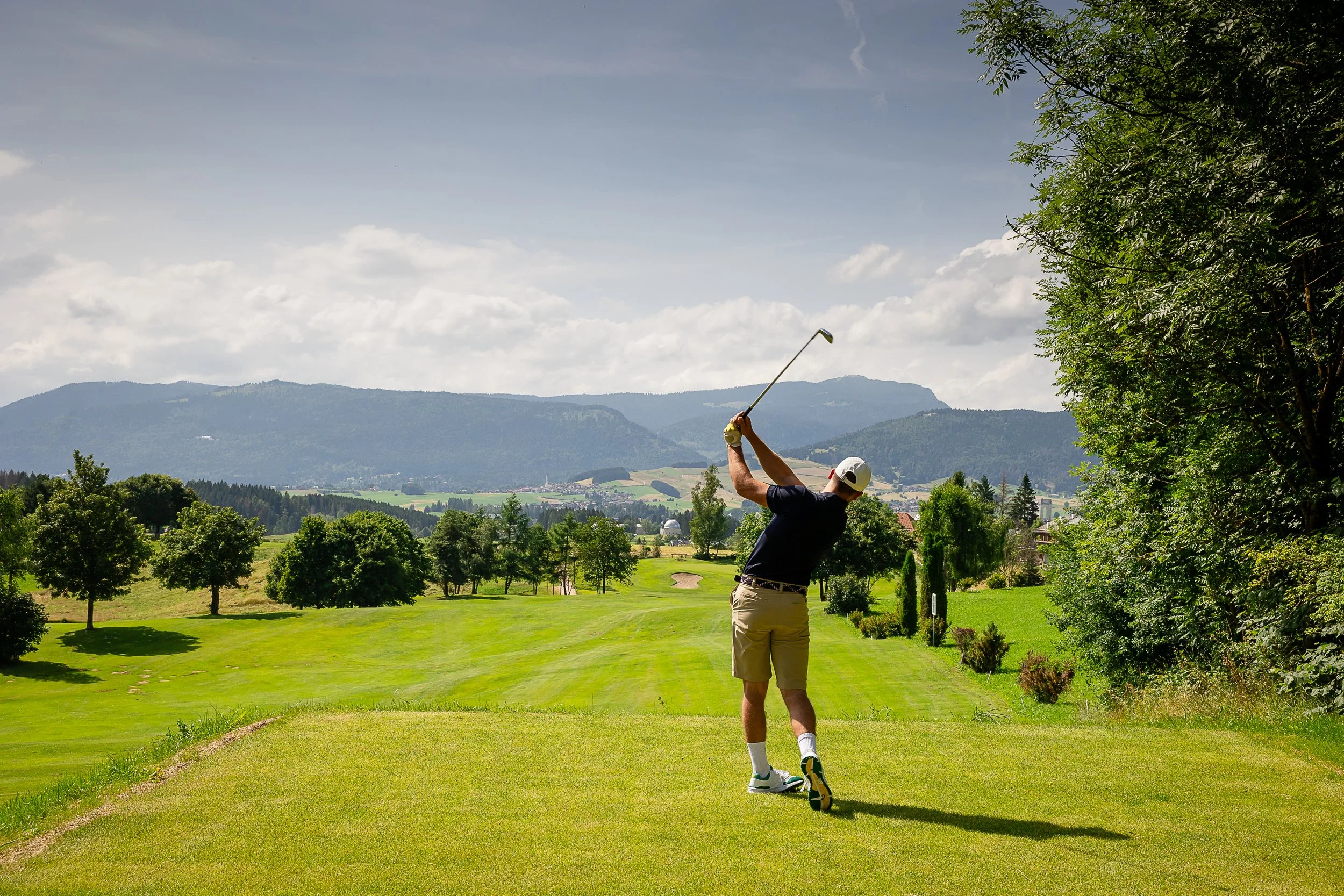 Explore Italy outdoors — hiking, biking and vineyard golf, Live Like a Local Italy
