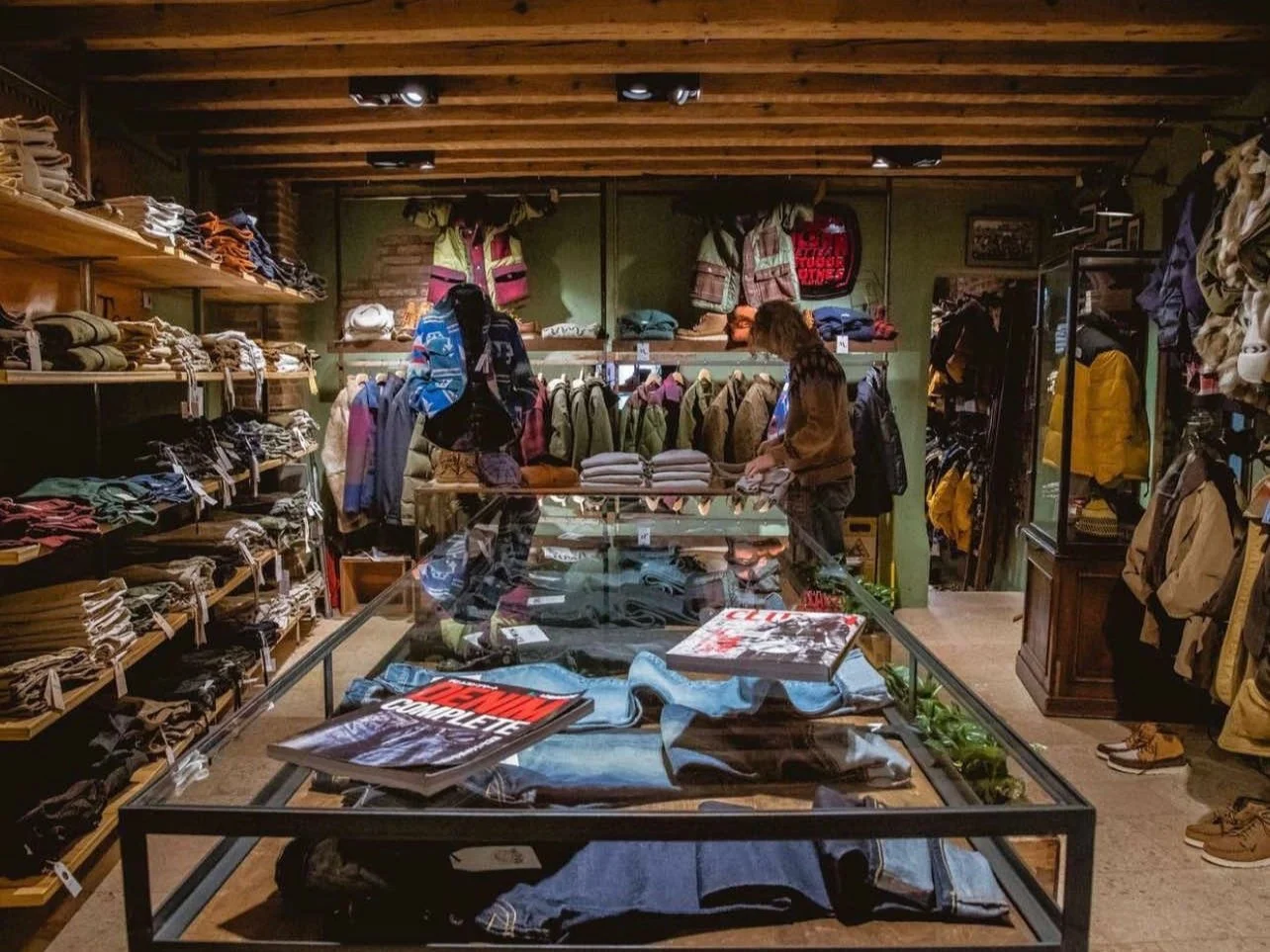 Shop, coffee, relax — private Italian lifestyle experience, Live Like a Local Italy