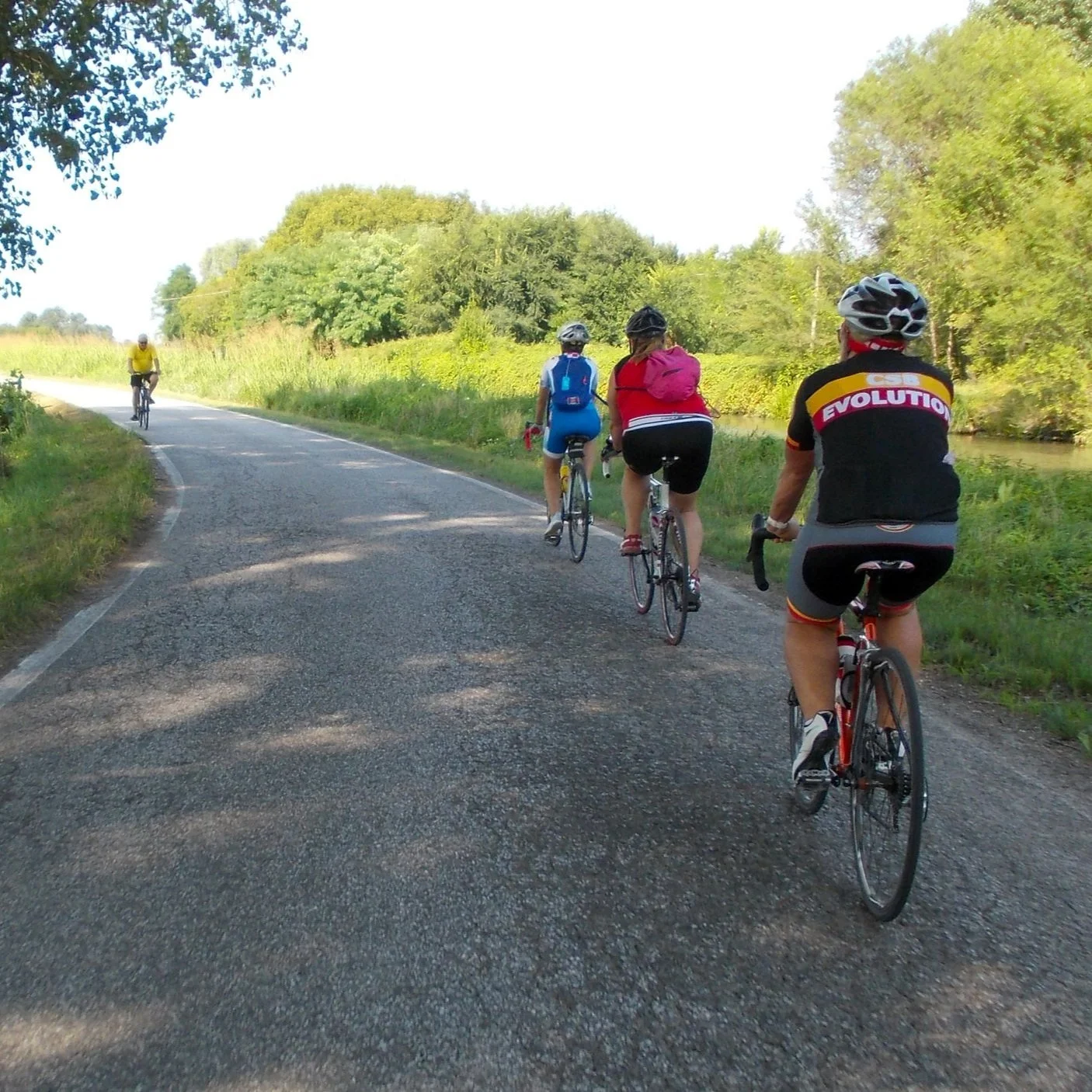 Explore Italy outdoors — hiking, biking and vineyard golf, Live Like a Local Italy