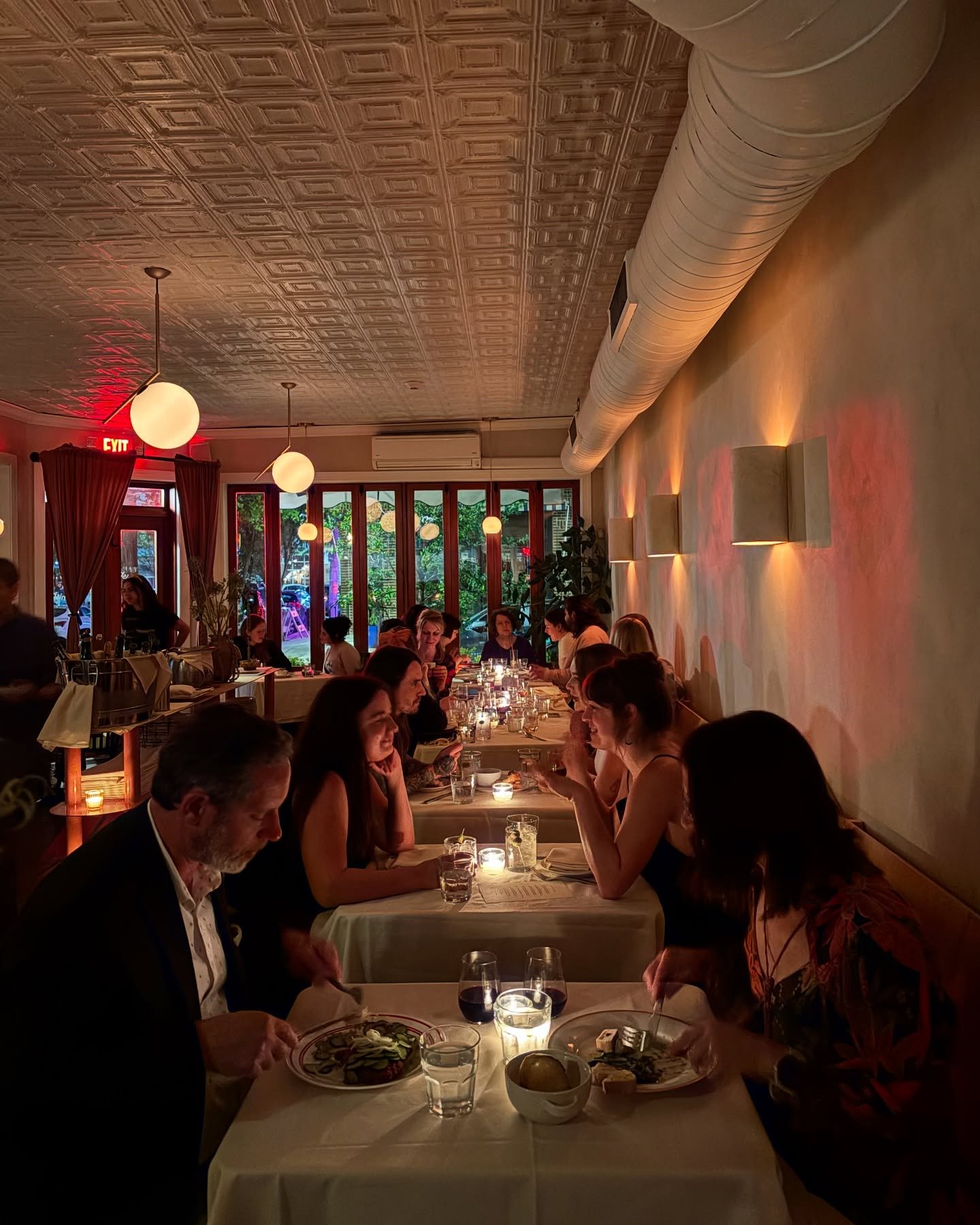 Our little dining room at 1046 Tasker St. 🪑