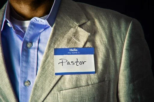 8 Ways To Show Your Pastor Appreciation