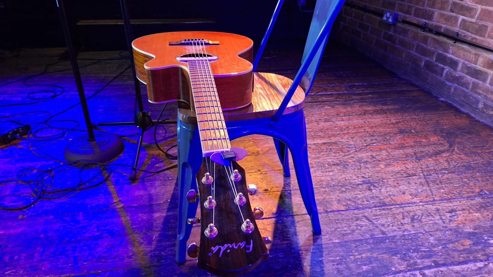 Singer-Songwriter Open Mic