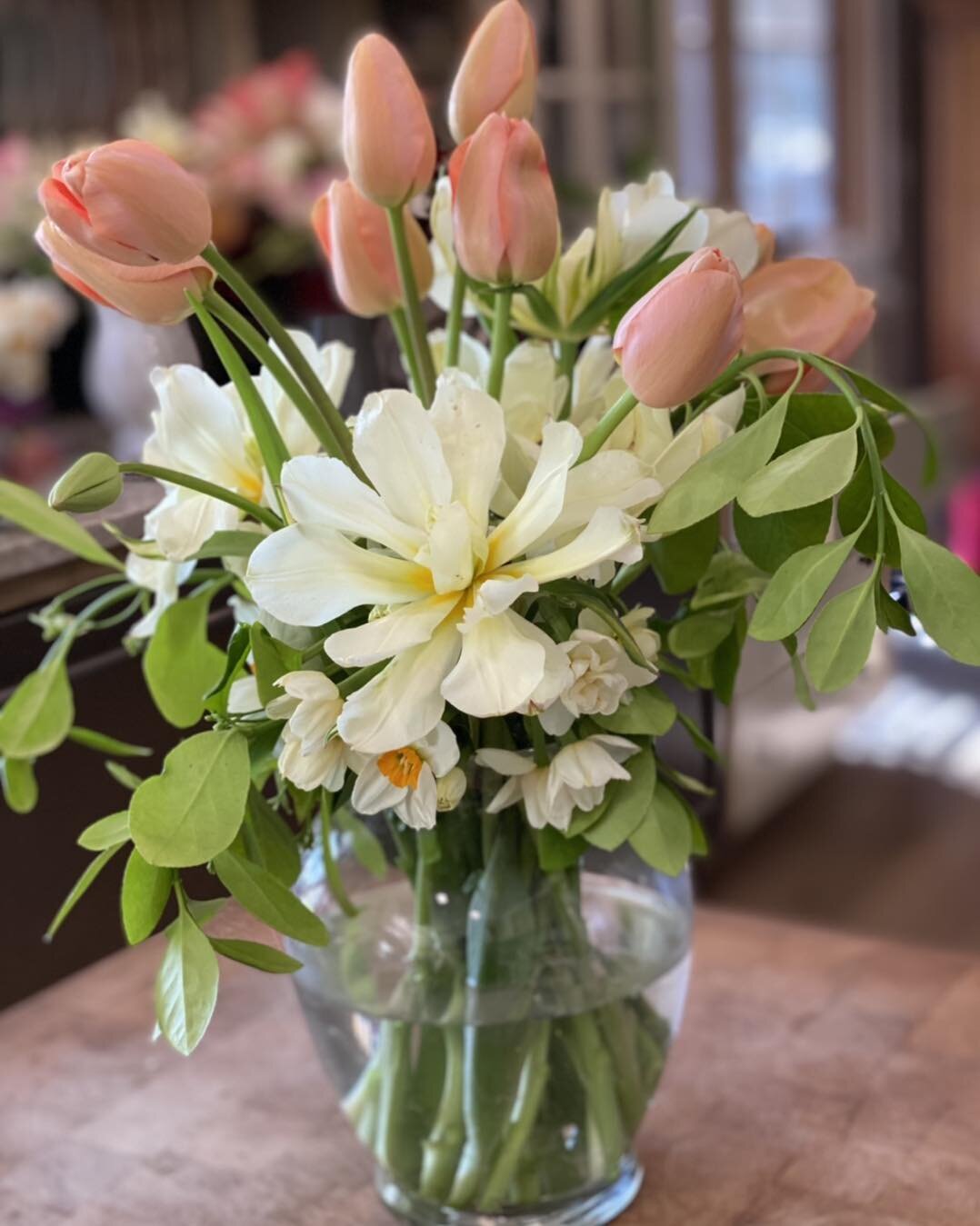 Cheery arrangement that I arranged yesterday. 

#flowercart #flowergarden #planttherapy #flowers