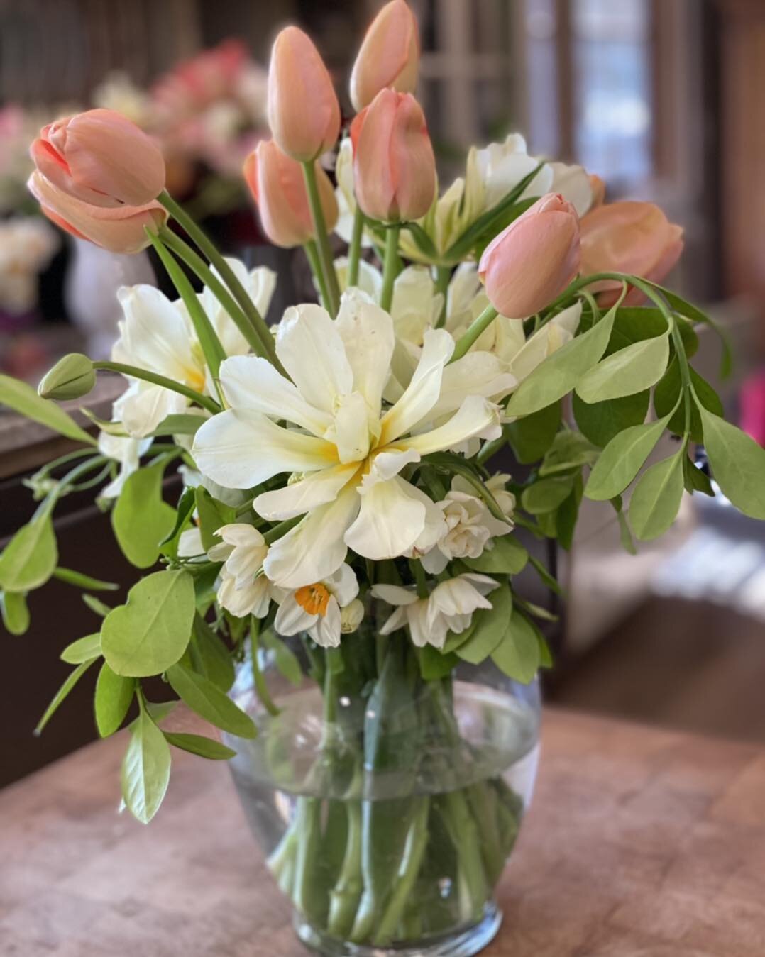 Cheery arrangement that I arranged yesterday. 

#flowercart #flowergarden #planttherapy #flowers