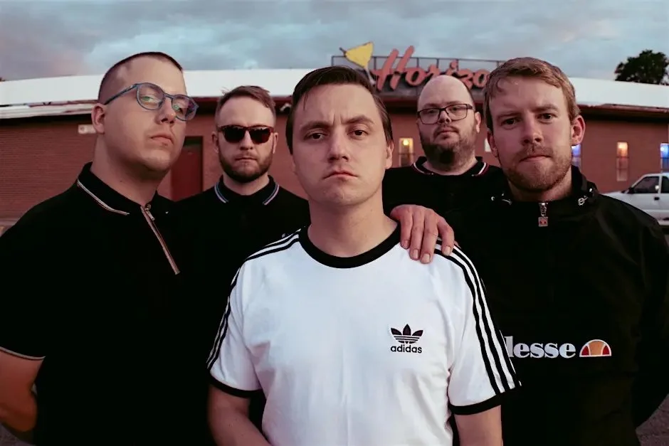 Public Opinion / Sunbloc /No Division