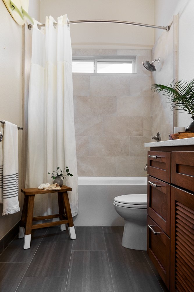 tropical-bathroom-design.jpeg