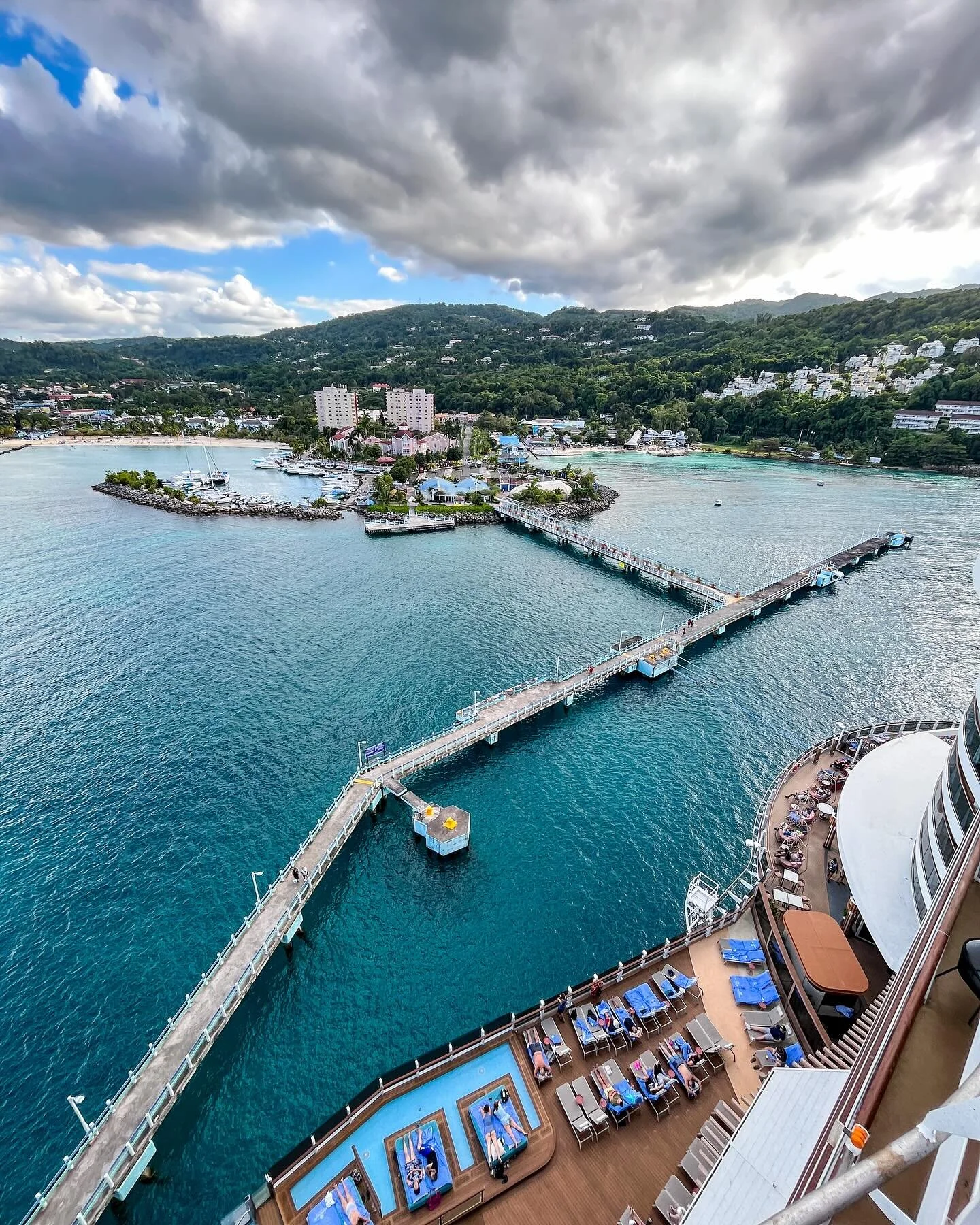 What Drinks Are Included Norwegian Cruise Line Free At Sea Beverage