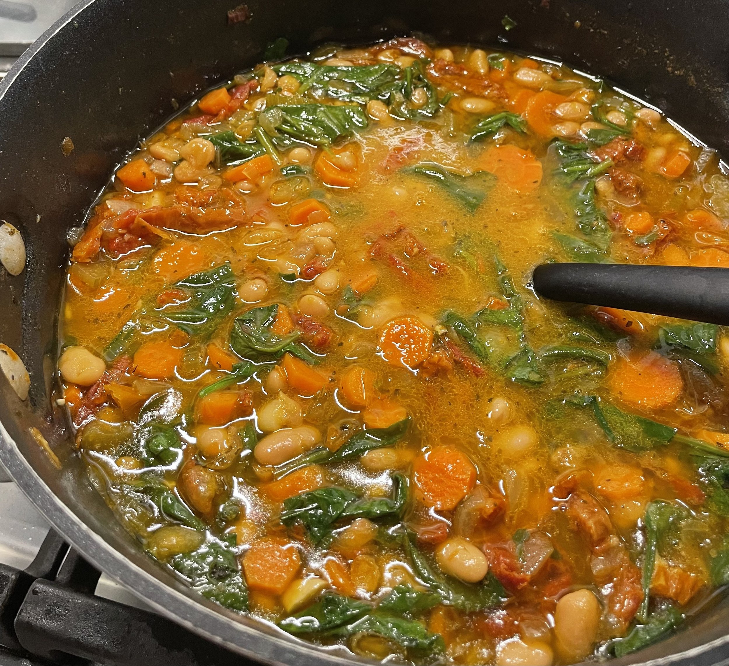 Sundried Tomato and White Bean Soup