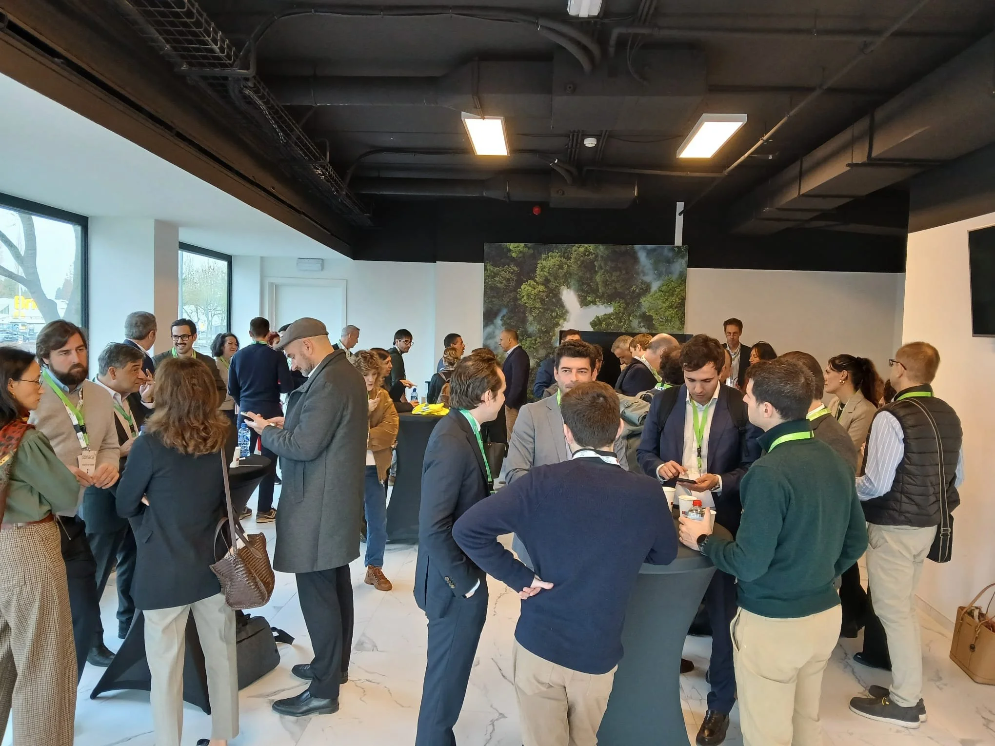 B2B meetings- AWEX.jpeg