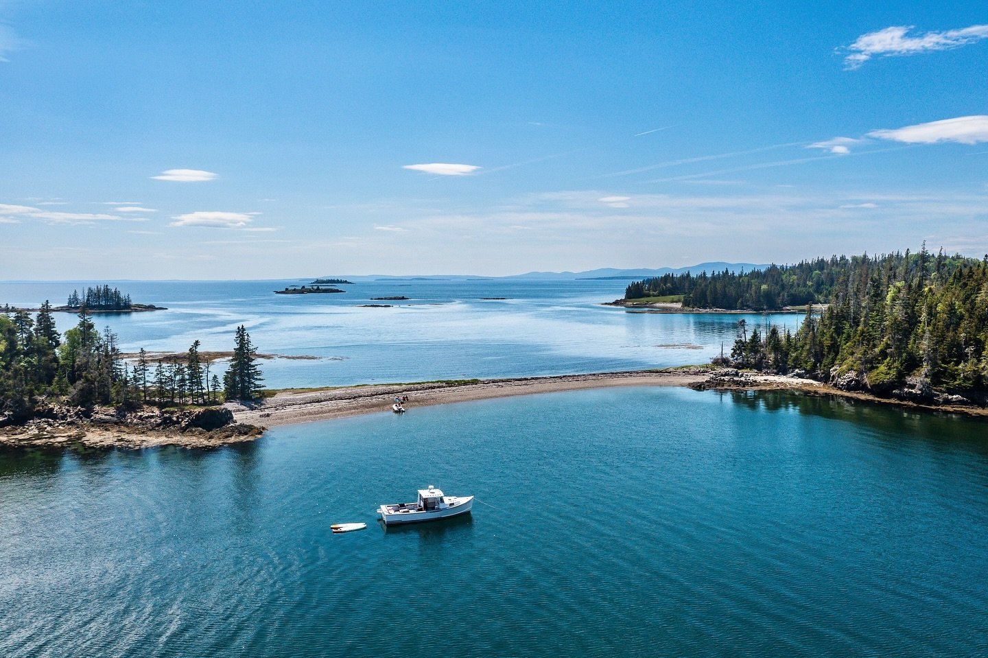 Experience the allure of Maine&rsquo;s summer on the water. Are you ready to embark on an island adventure that&rsquo;s nothing short of extraordinary? #moondogexcursions awaits you! 🌊✨#visitmaine