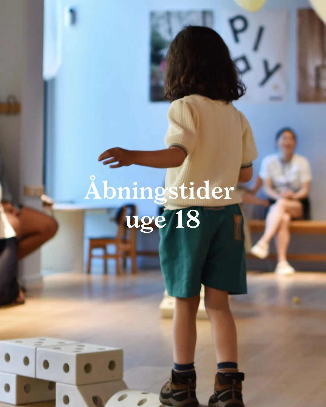 &Aring;BNINGSTIDER:⁠
Mandag: lukket⁠
Tirsdag: 09:00-17:00 ⁠
Onsdag: 09:00-19:30⁠
Torsdag: 09:00-17:00⁠
Fredag: 09:00-17:00⁠
L&oslash;rdag: 09:00-17:00⁠
S&oslash;ndag: 09:00-17:00⁠
⁠
Tjek bette.cafe for at se, alle vores events i l&oslash;bet af ugen