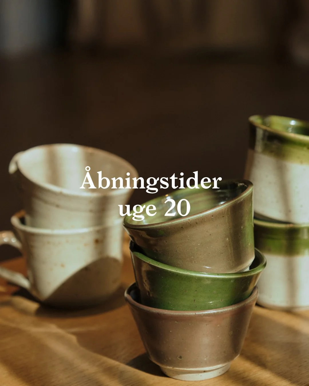 &Aring;BNINGSTIDER:⁠
Mandag: lukket⁠
Tirsdag: 09:00-17:00 ⁠
Onsdag: 09:00-19:30⁠
Torsdag: 09:00-17:00⁠
Fredag: 09:00-17:00⁠
L&oslash;rdag: 09:00-17:00⁠
S&oslash;ndag: 09:00-11:00 - Lukker tidligt pga. privat arrangement.⁠
⁠
Tjek bette.cafe for at se,