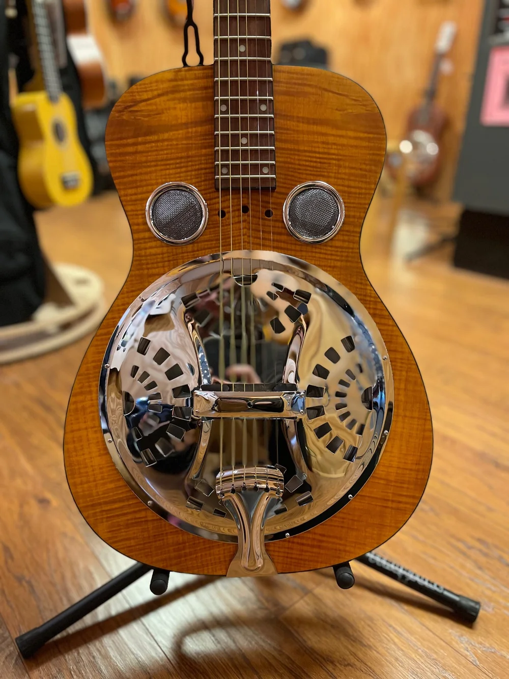 Epiphone Dobro Hound Dog Deluxe Round Neck Resonator - Vintage Brown —  Kentucky Music