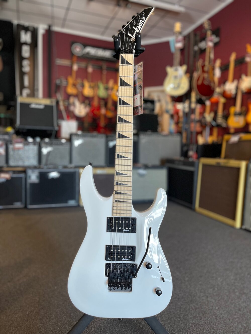 Jackson JS32 Dinky DKA-M Electric Guitar White — Kentucky Music Jackson JS32 Dinky DKA-M Electric Guitar White — Kentucky Music