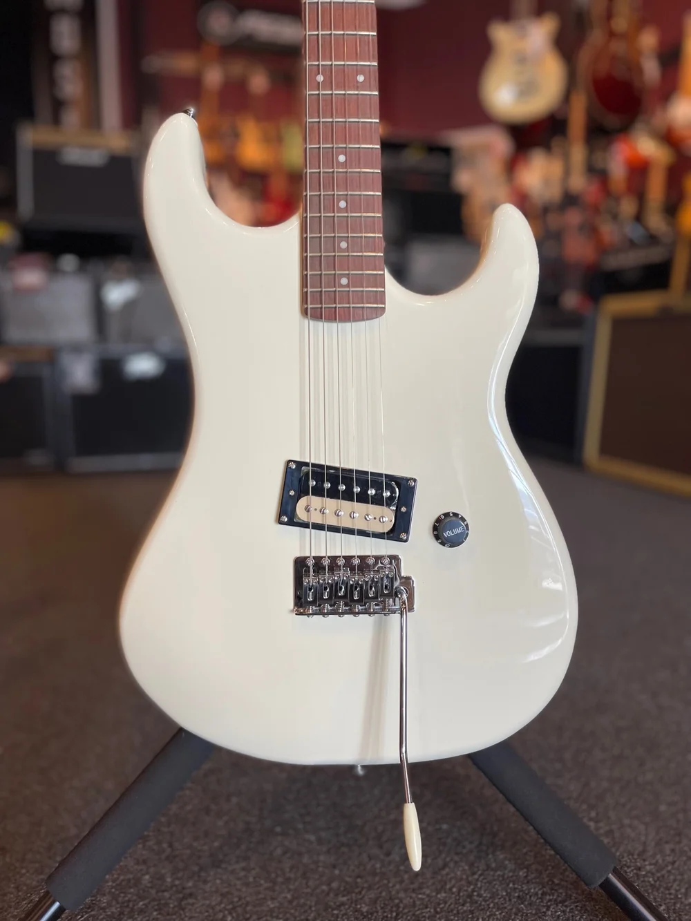 Kramer Baretta Special Electric Guitar Vintage White Kentucky
