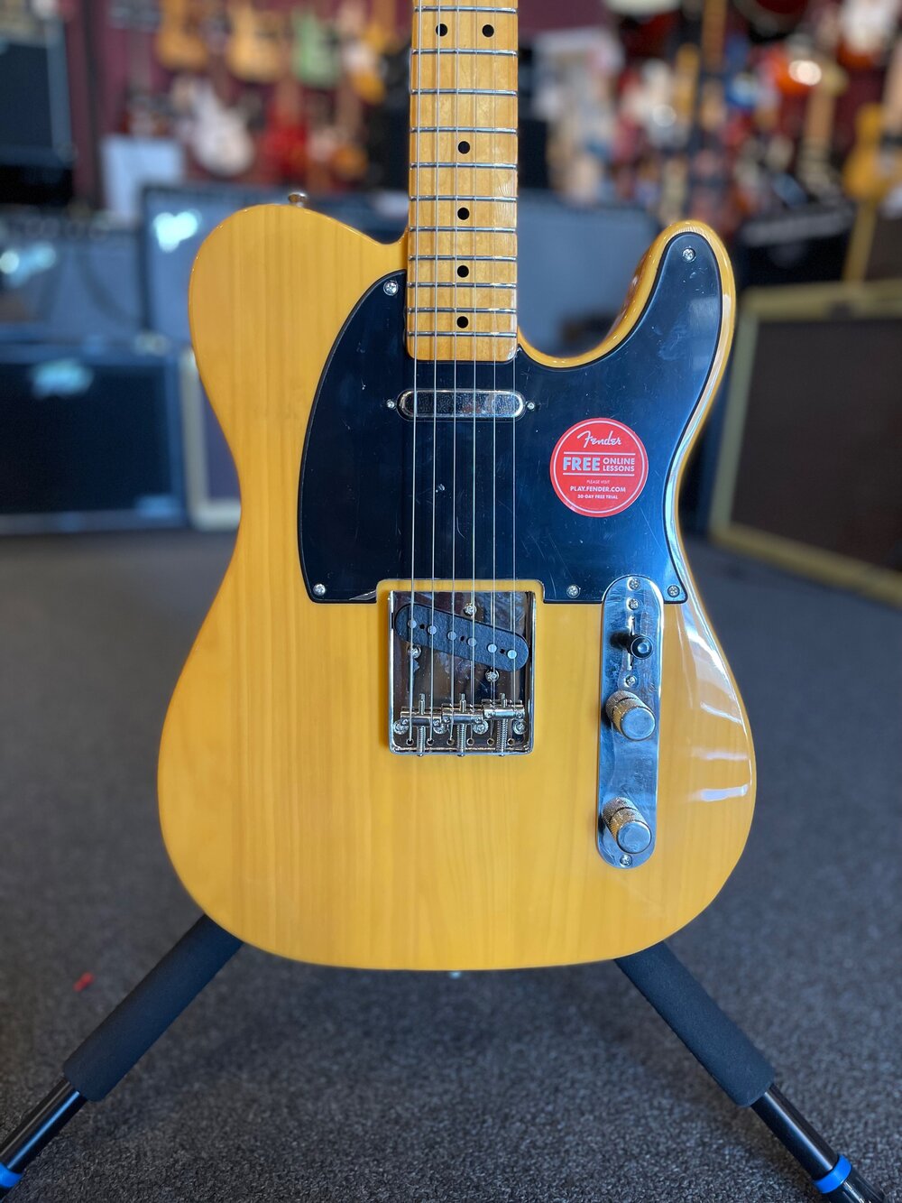 Amazon.com: Squier Classic Vibe 6 String Solid-Body Electric