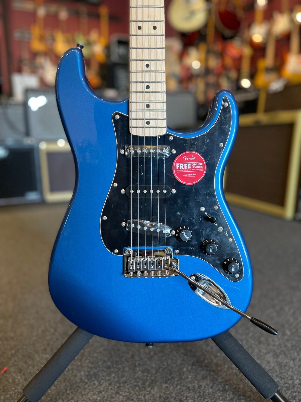 Squier Affinity Series Stratocaster Electric Guitar - Lake Placid Blue with  Maple Fingerboard — Kentucky Music